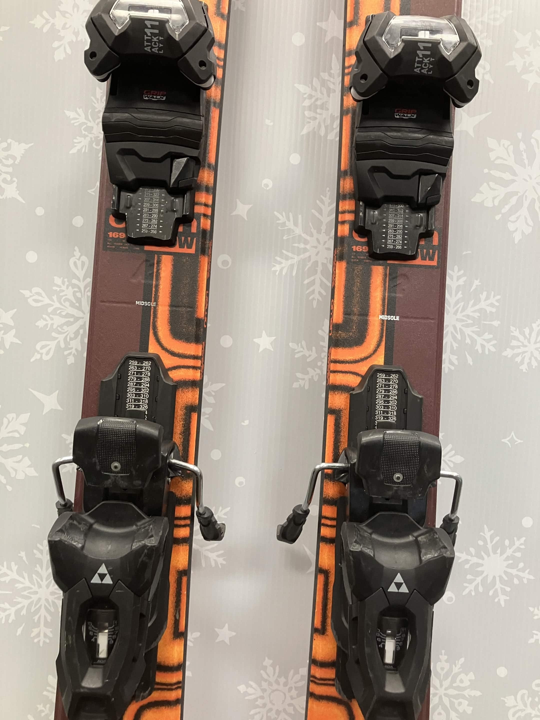 K2 Omen 90W 169cm Skis w/ FISCHER Attack 11 LYT Demo Binding - Used