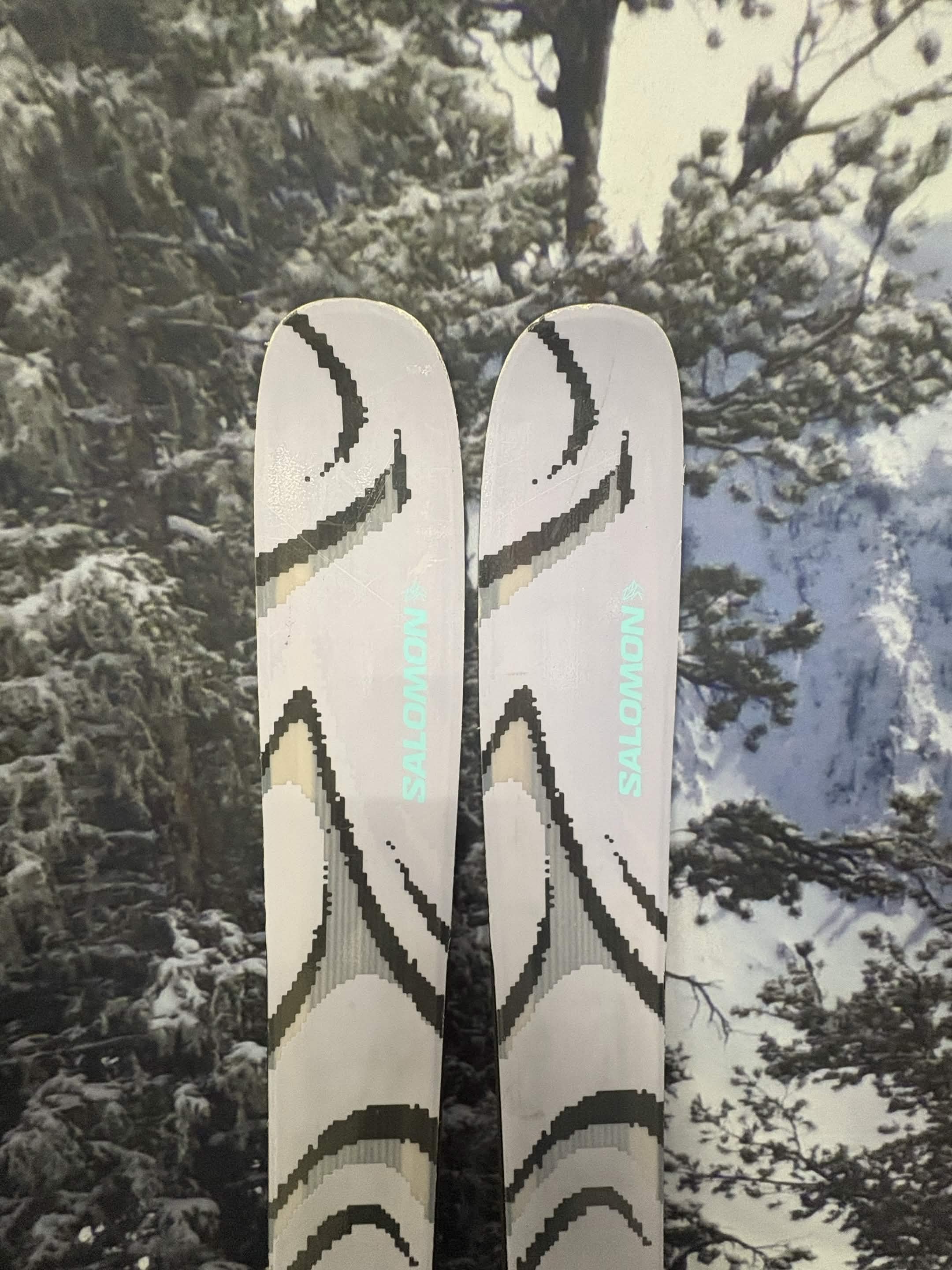 Salomon QST 100 172cm Skis w/ SALOMON NR Strive 11 GW SAL Demo Binding - Used (2026)