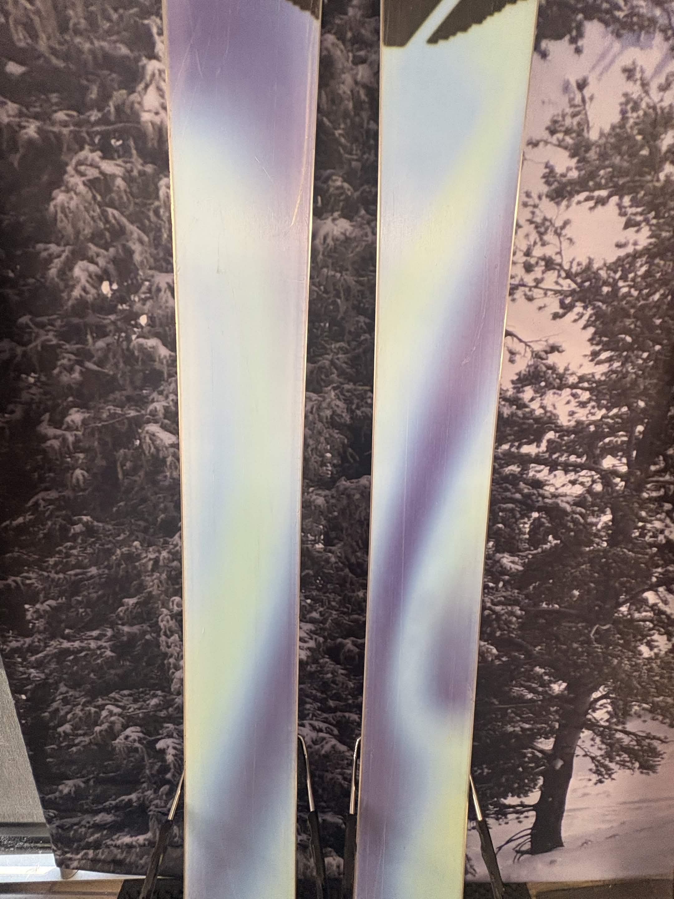 Salomon QST 100 172cm Skis w/ SALOMON NR Strive 11 GW SAL Demo Binding - Used (2026)