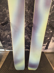 Salomon QST 100 172cm Skis w/ SALOMON NR Strive 11 GW SAL Demo Binding - Used (2026)