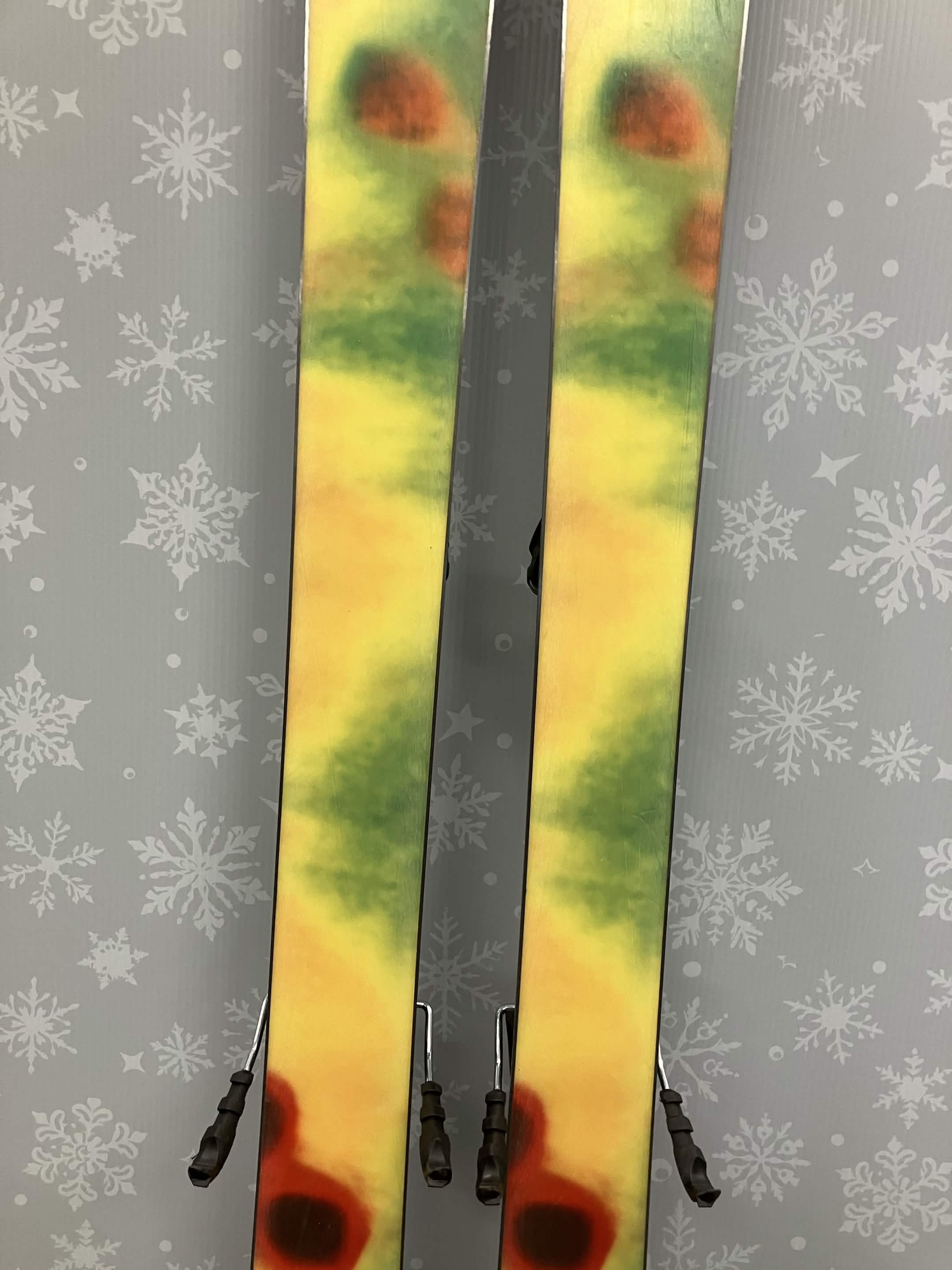 K2 Mindbender 89TI 176cm Skis w/ FISCHER Attack 13 LYT Demo Binding - Used
