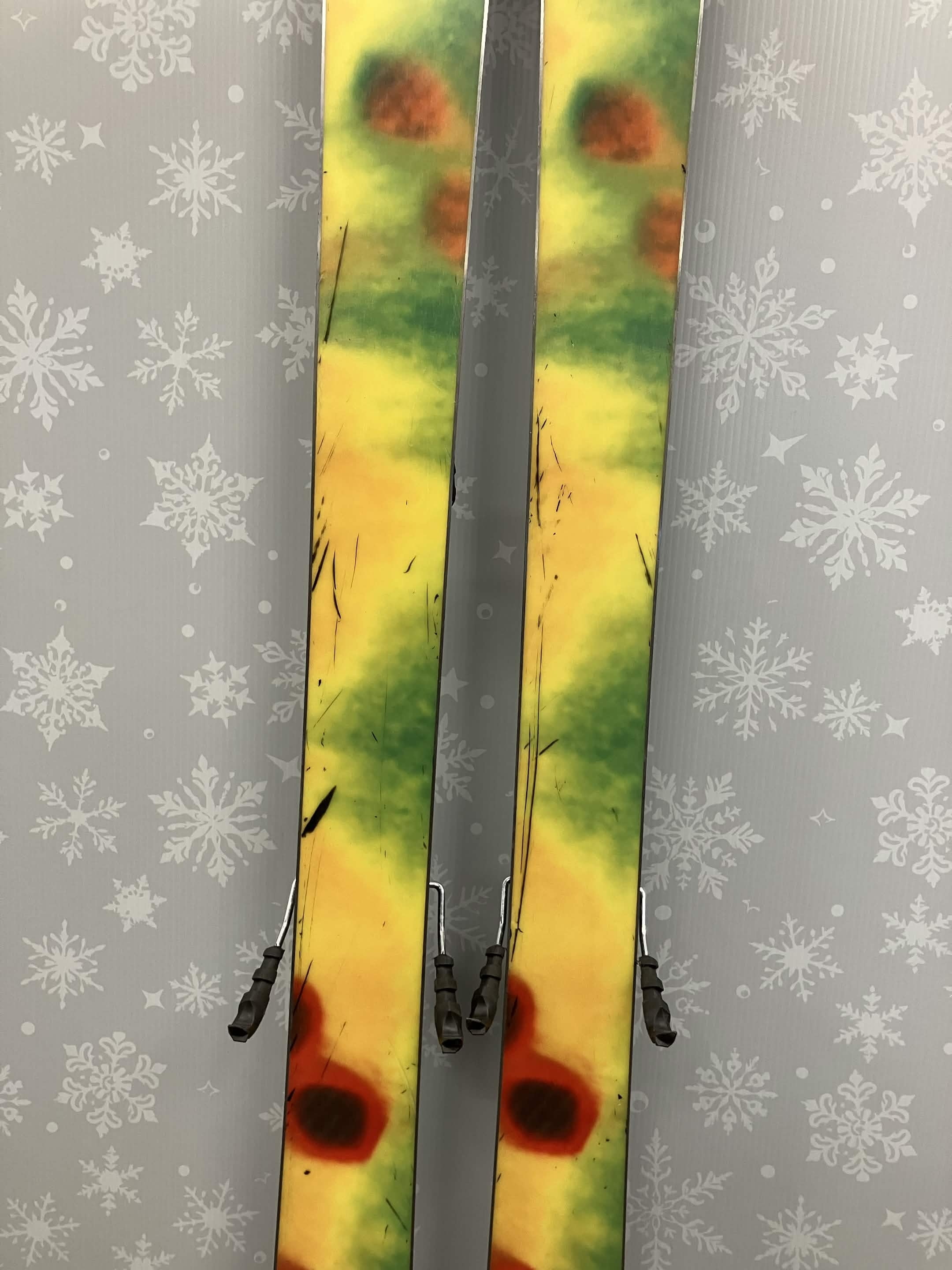K2 Mindbender 89TI 182cm Skis w/ FISCHER Attack 13 LYT Demo Binding - Used