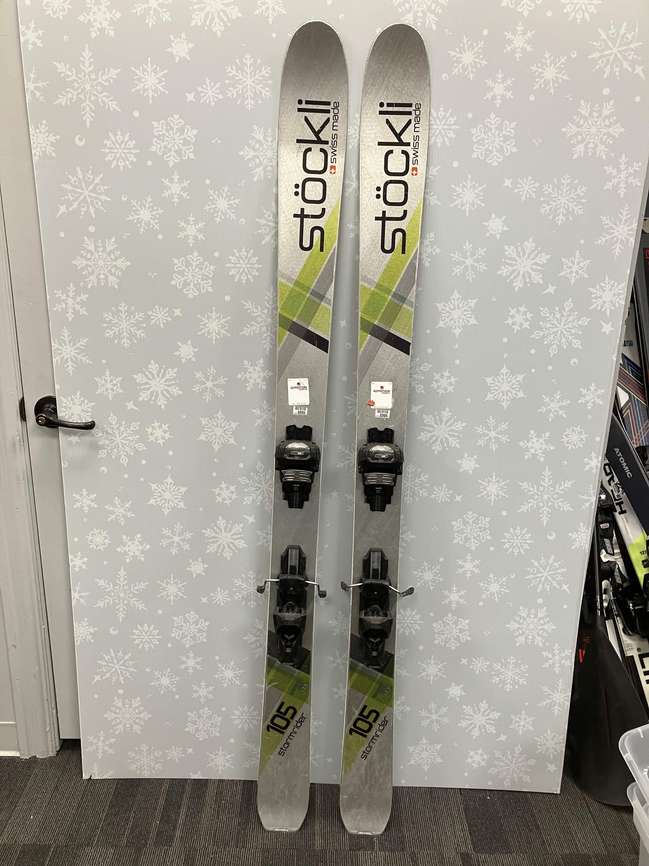 Stockli Stormrider 105 177cm Skis w/ TYROLIA Attack 13 Demo Binding - Used