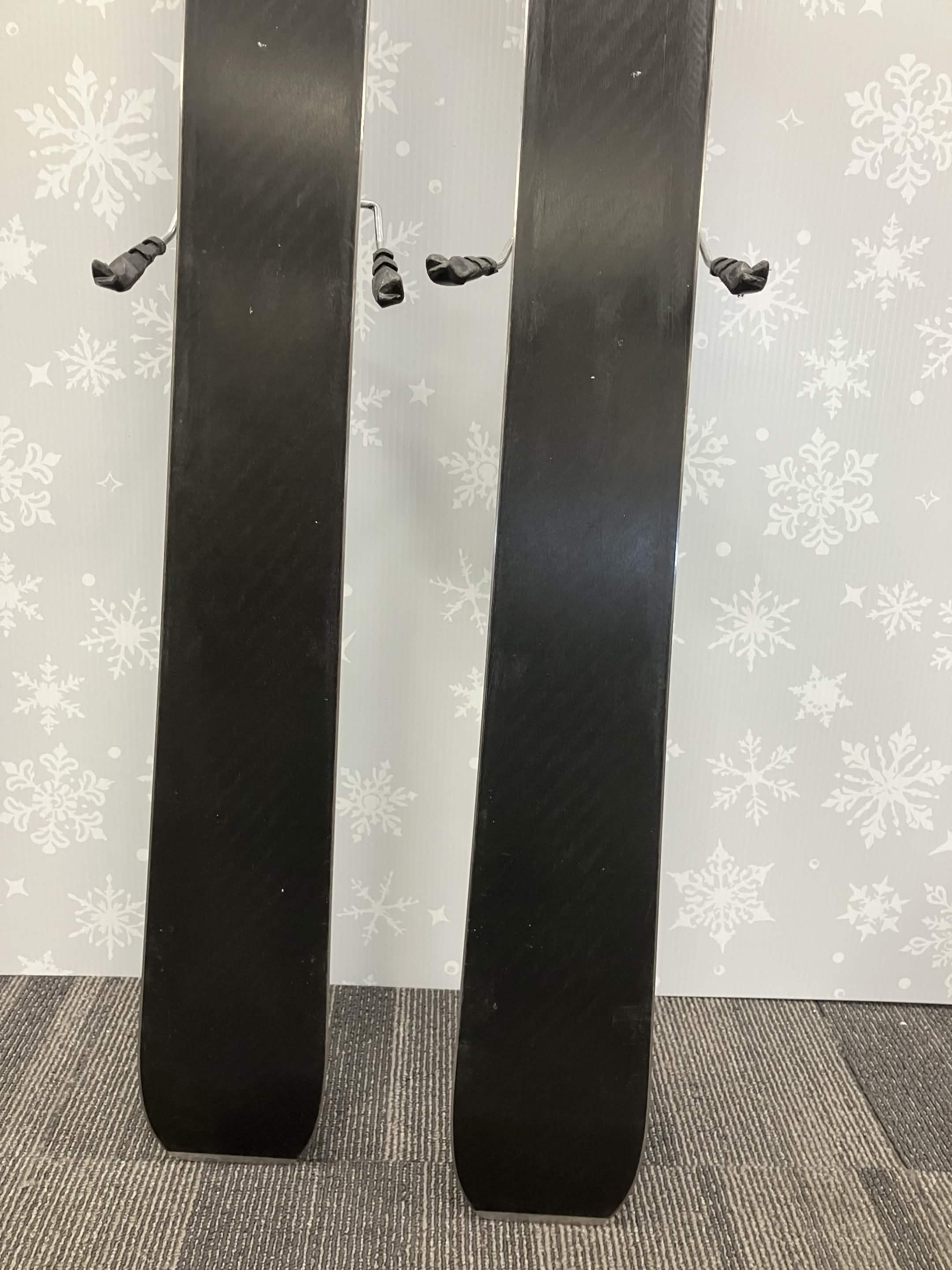 Stockli Stormrider 105 177cm Skis w/ TYROLIA Attack 13 Demo Binding - Used