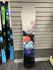 Used 2024 Never Summer Women's Proto Synthesis 139cm Snowboard