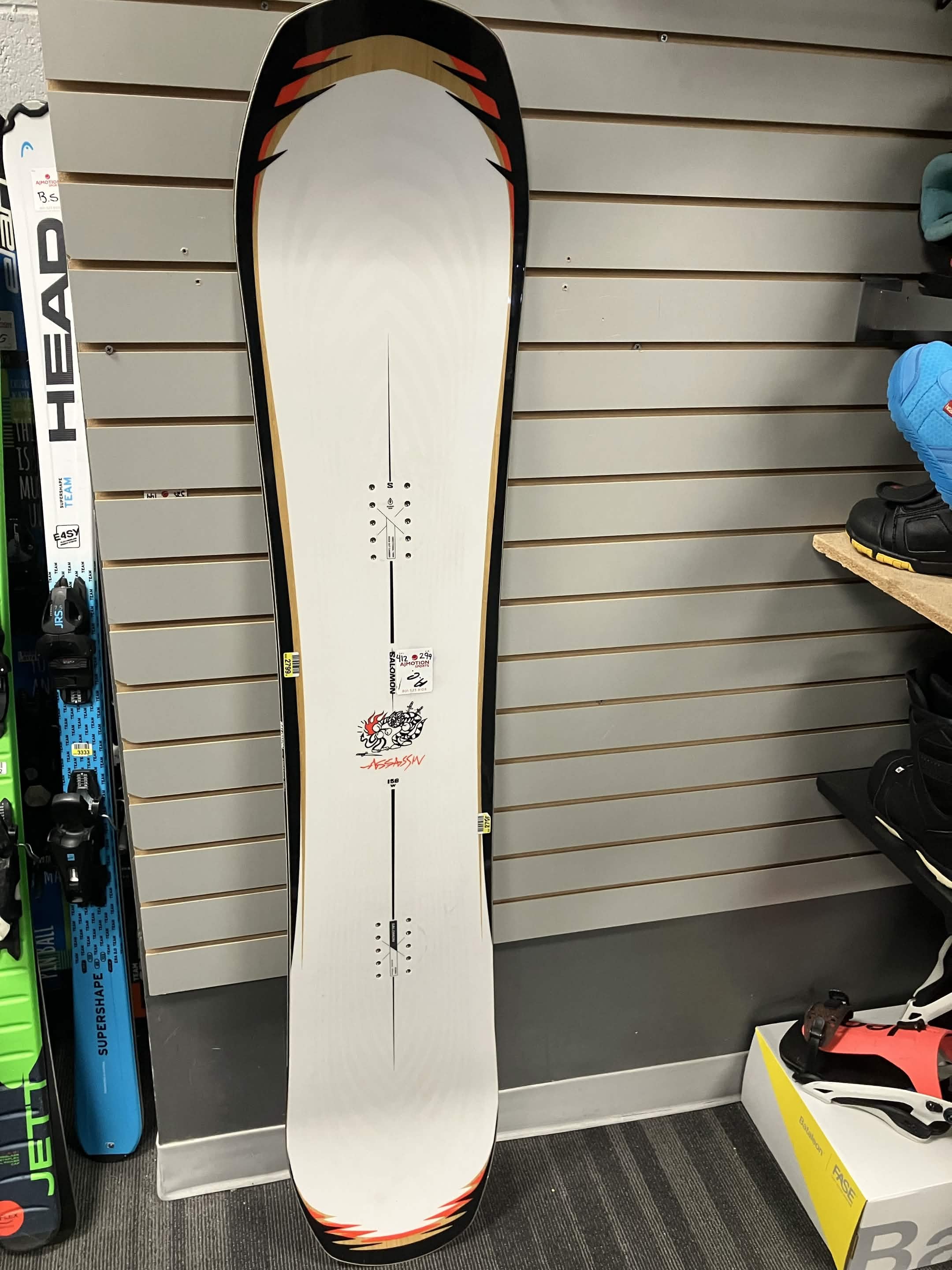 Salomon Assassin 158cm Wide Snowboard - Lightly Used (2026)