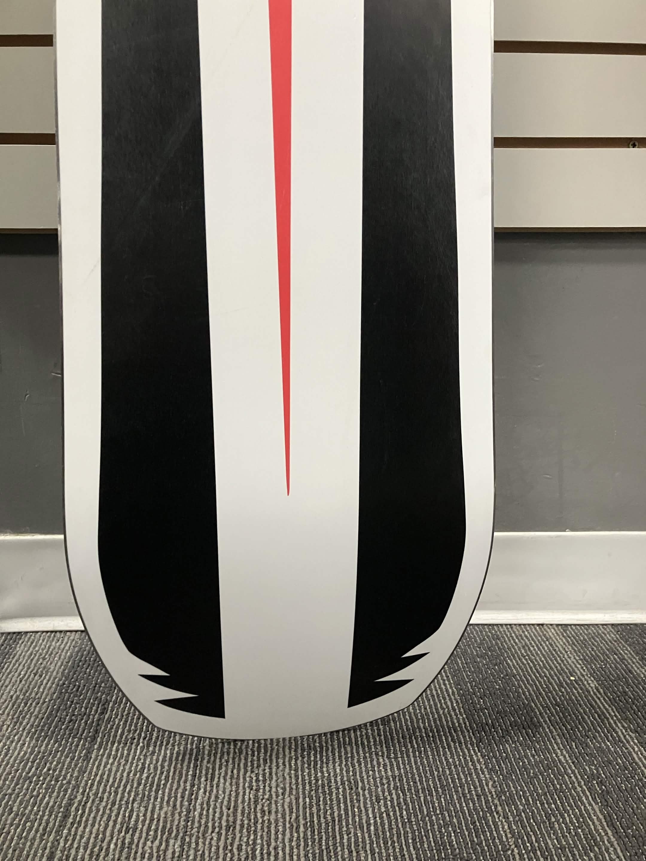 Salomon Assassin 158cm Wide Snowboard - Lightly Used (2026)