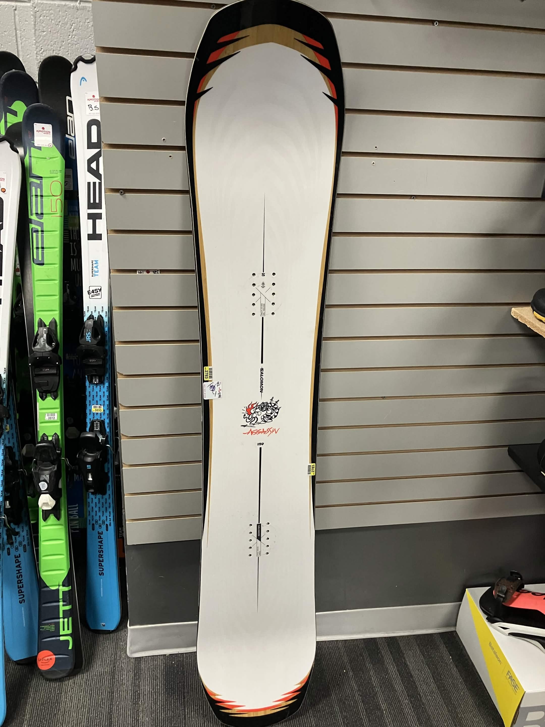 Salomon Assassin 159cm Snowboard - Used (2026)