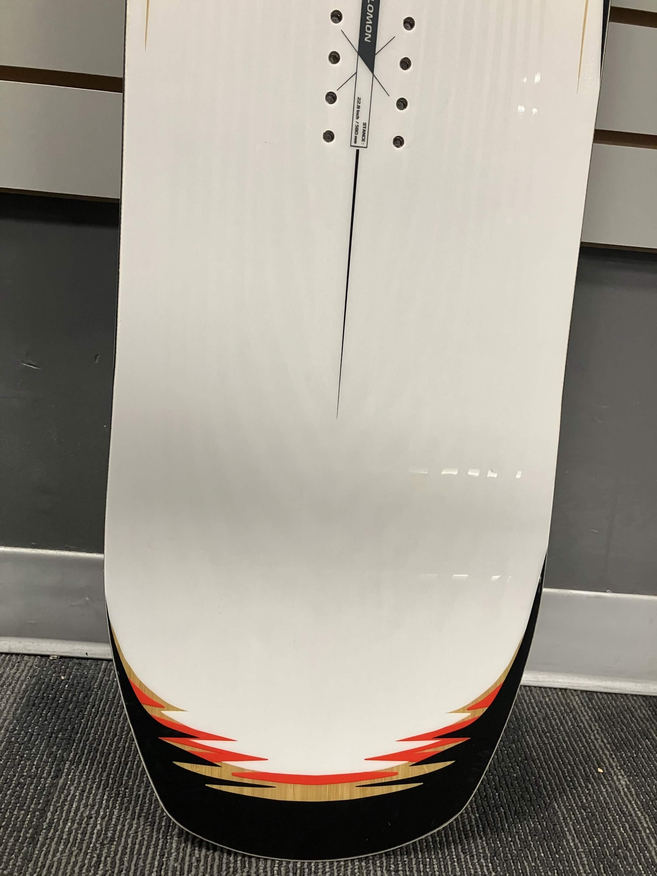 Salomon Assassin 162cm Snowboard - Lightly Used (2026)