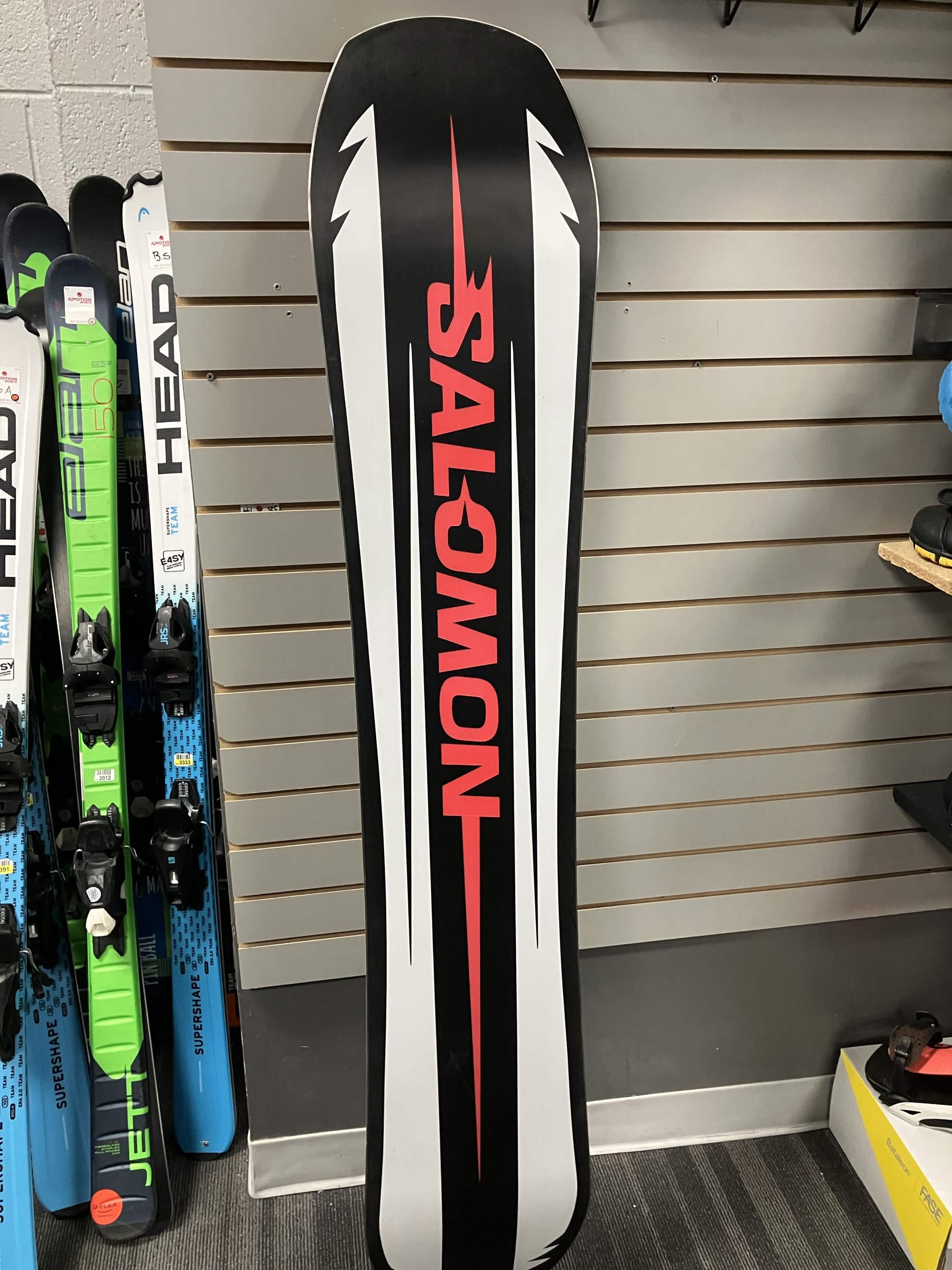Salomon Assassin 162cm Snowboard - Lightly Used (2026)