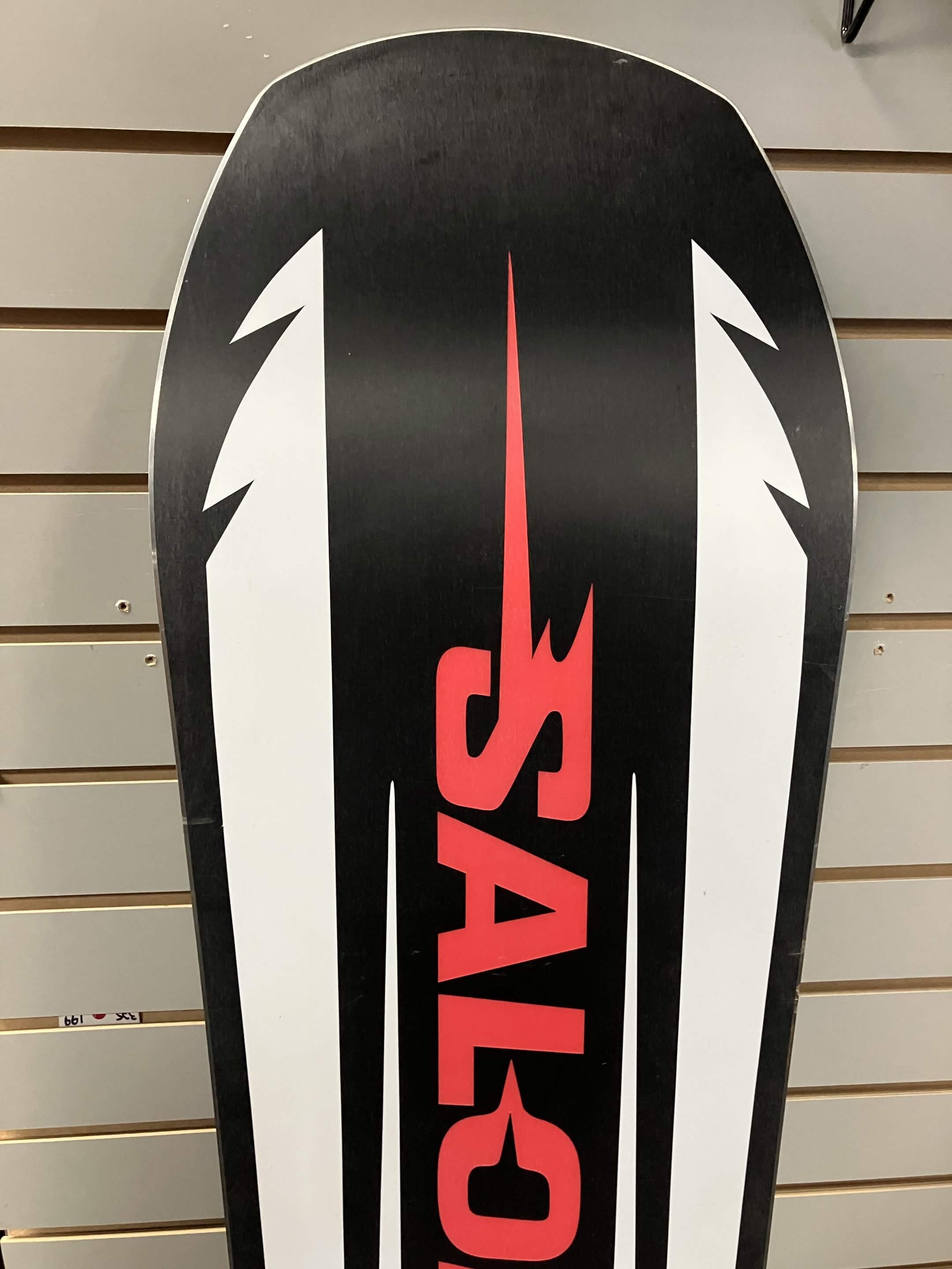 Salomon Assassin 162cm Snowboard - Lightly Used (2026)