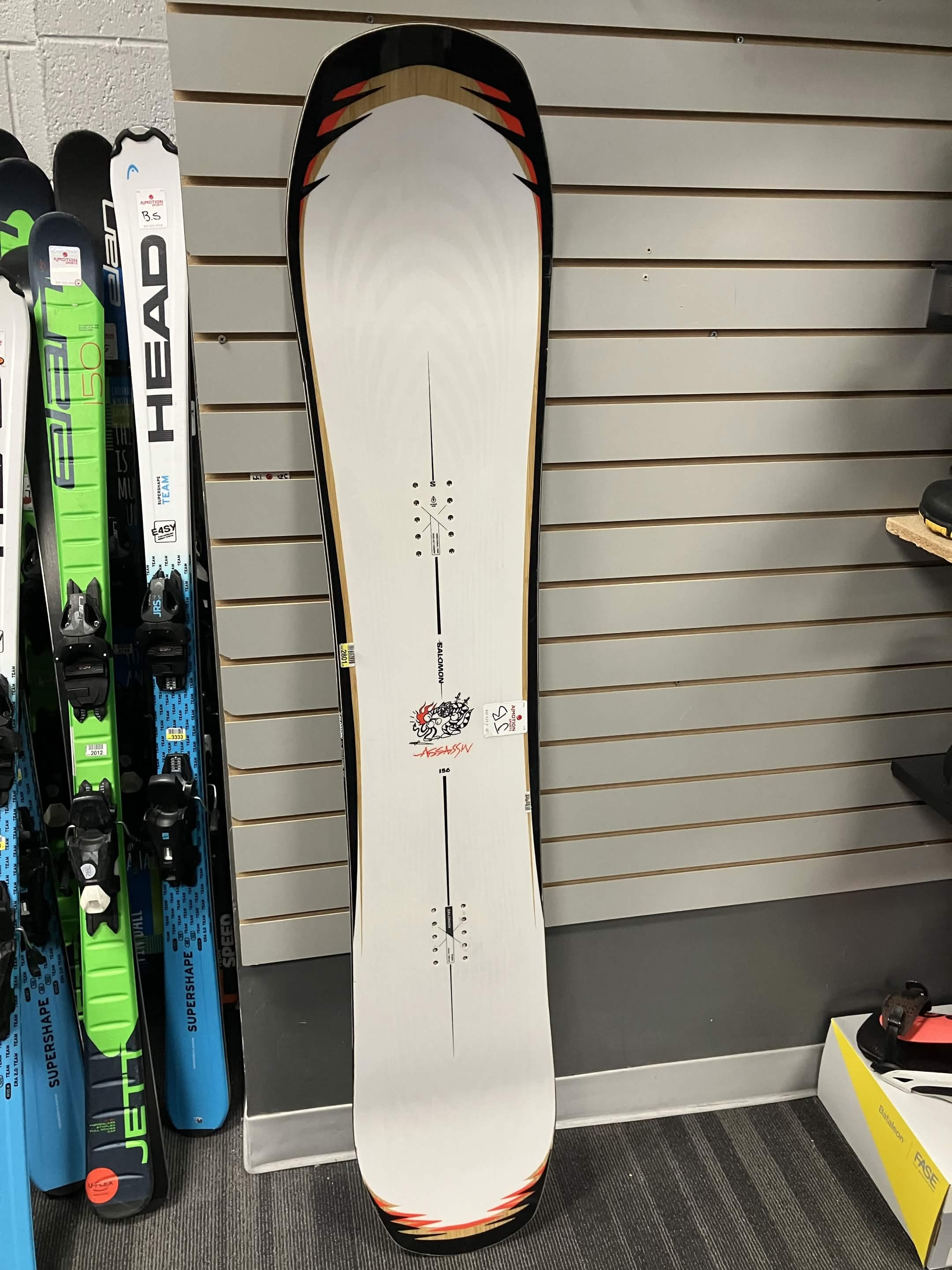 Salomon Assassin 156cm Snowboard - Used (2026)