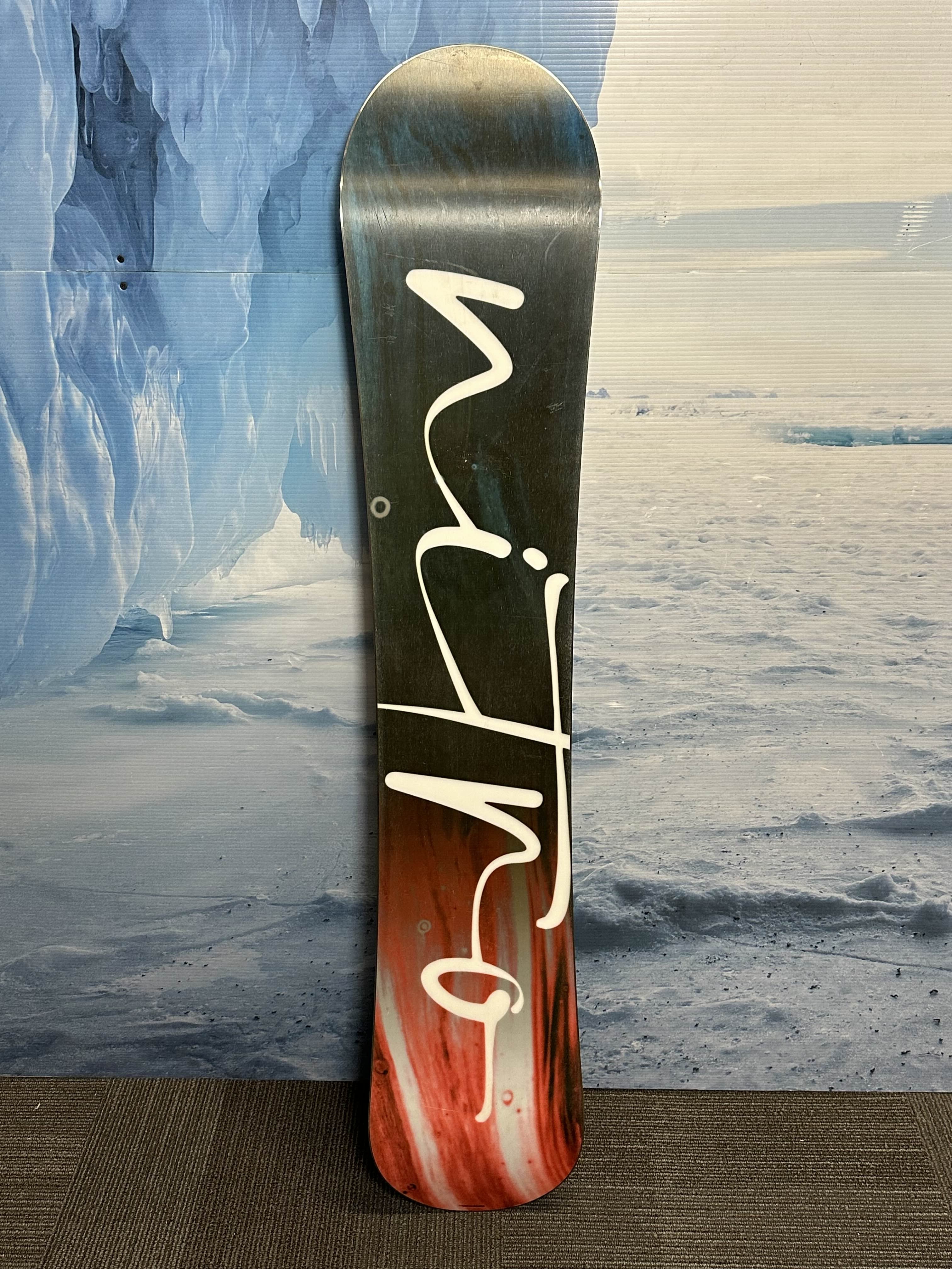 Used Nitro Mystique 149 CM Snowboard