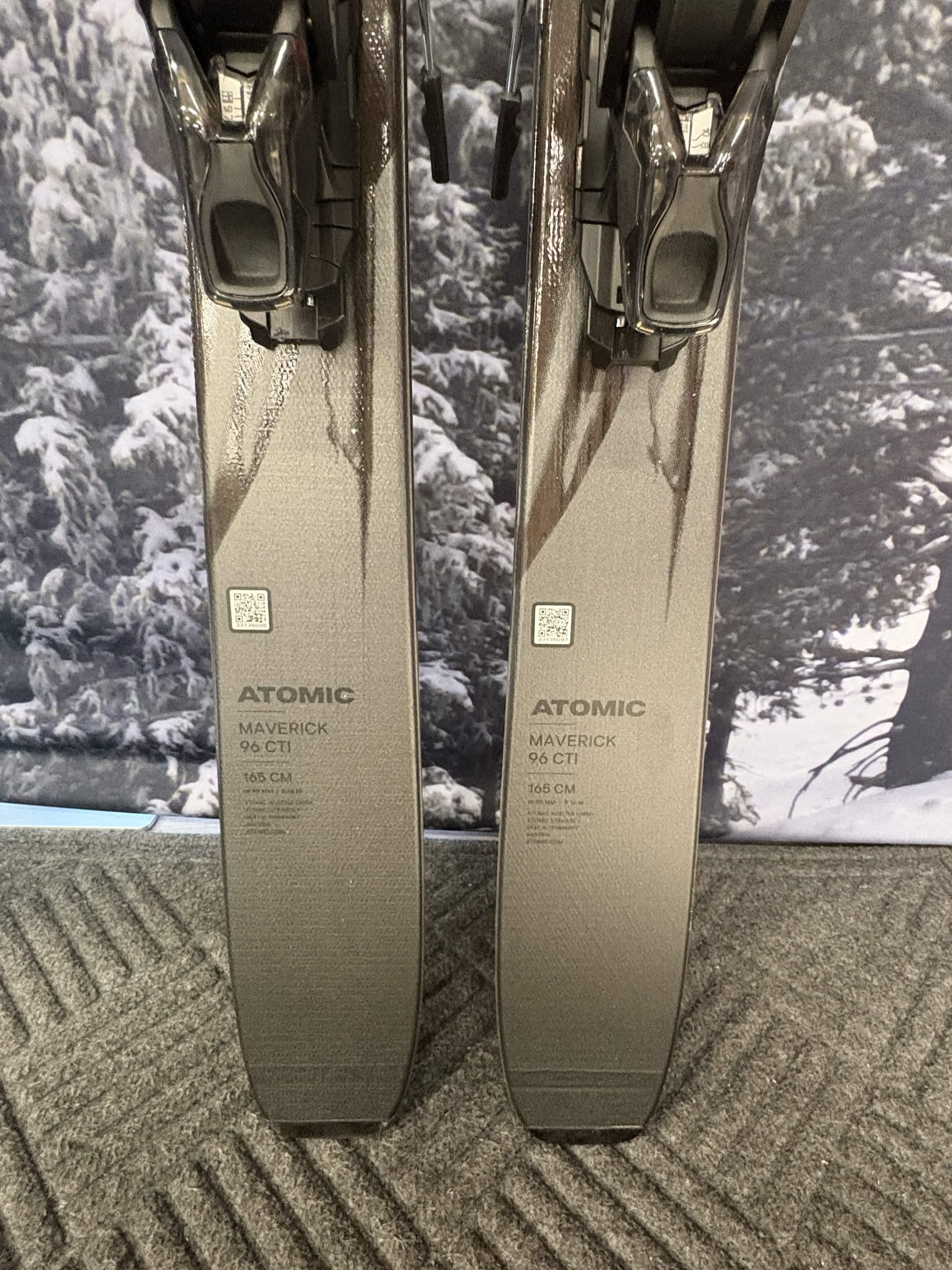 New 2027 Atomic Maverick 96 CTI 165cm Skis w/ Atomic NR Strive 11 GW ATO Demo Binding