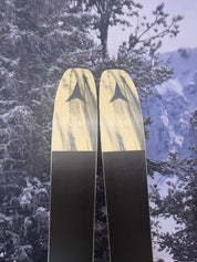 New 2027 Atomic Maverick 96 CTI 172cm Skis w/ ATOMIC NR Strive 13 GW ATO Demo Binding