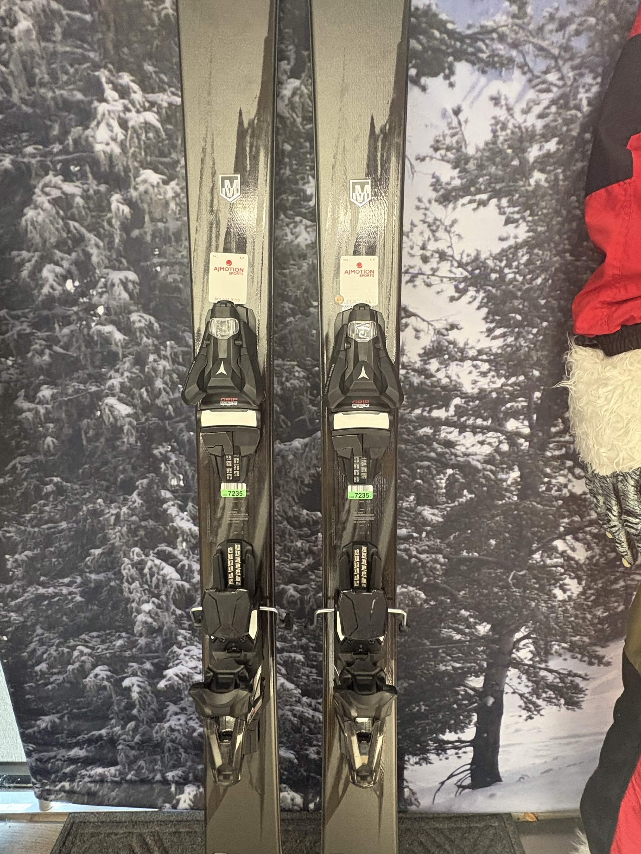 New 2027 Atomic Maverick 96 CTI 179cm Skis w/ ATOMIC NR Strive 13 GW ATO Demo Binding
