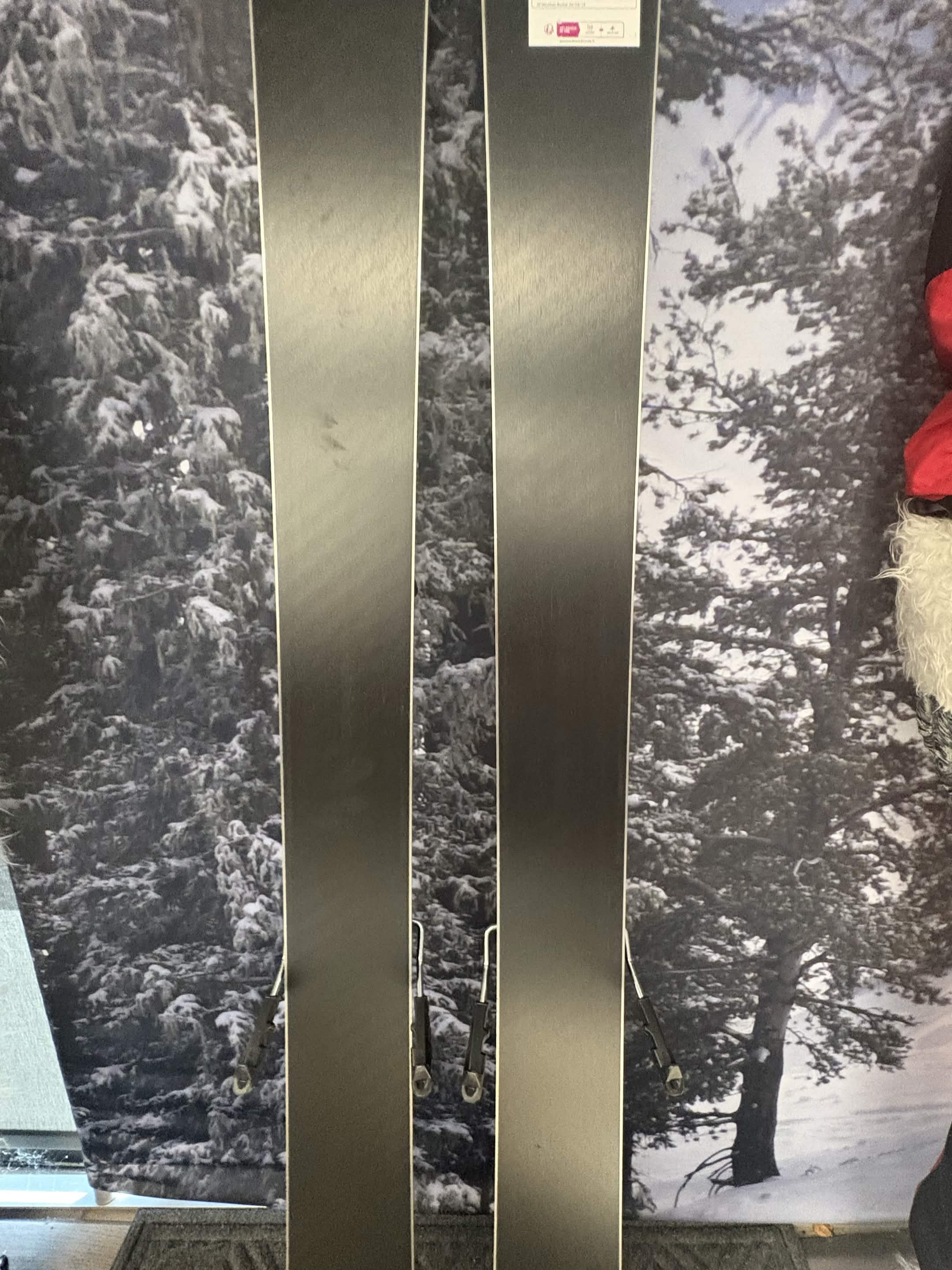 New 2027 Atomic Maverick 96 CTI 179cm Skis w/ ATOMIC NR Strive 13 GW ATO Demo Binding