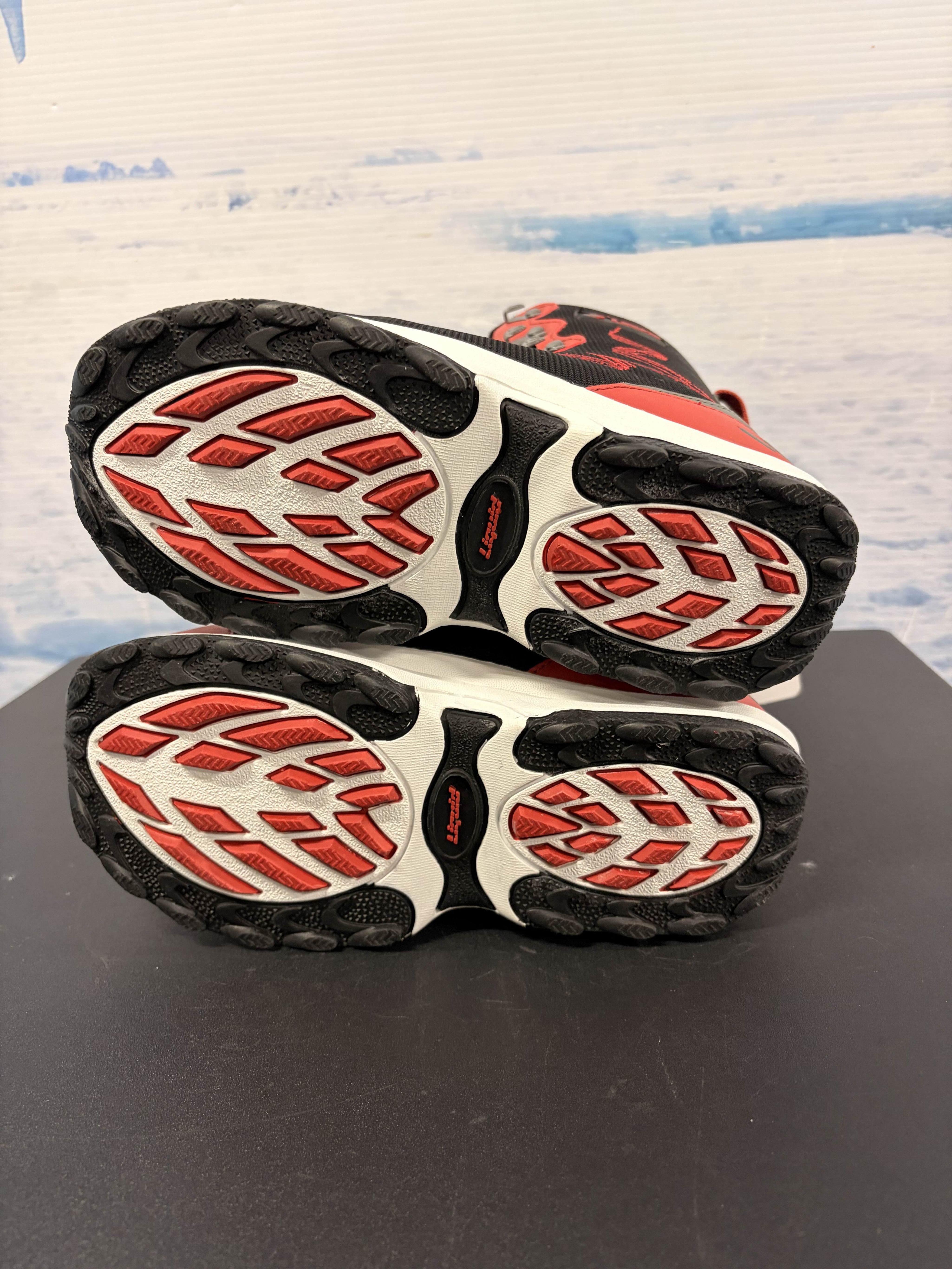 Like-New Liquid Lace Boots Men's Snowboard Boot - 5M US