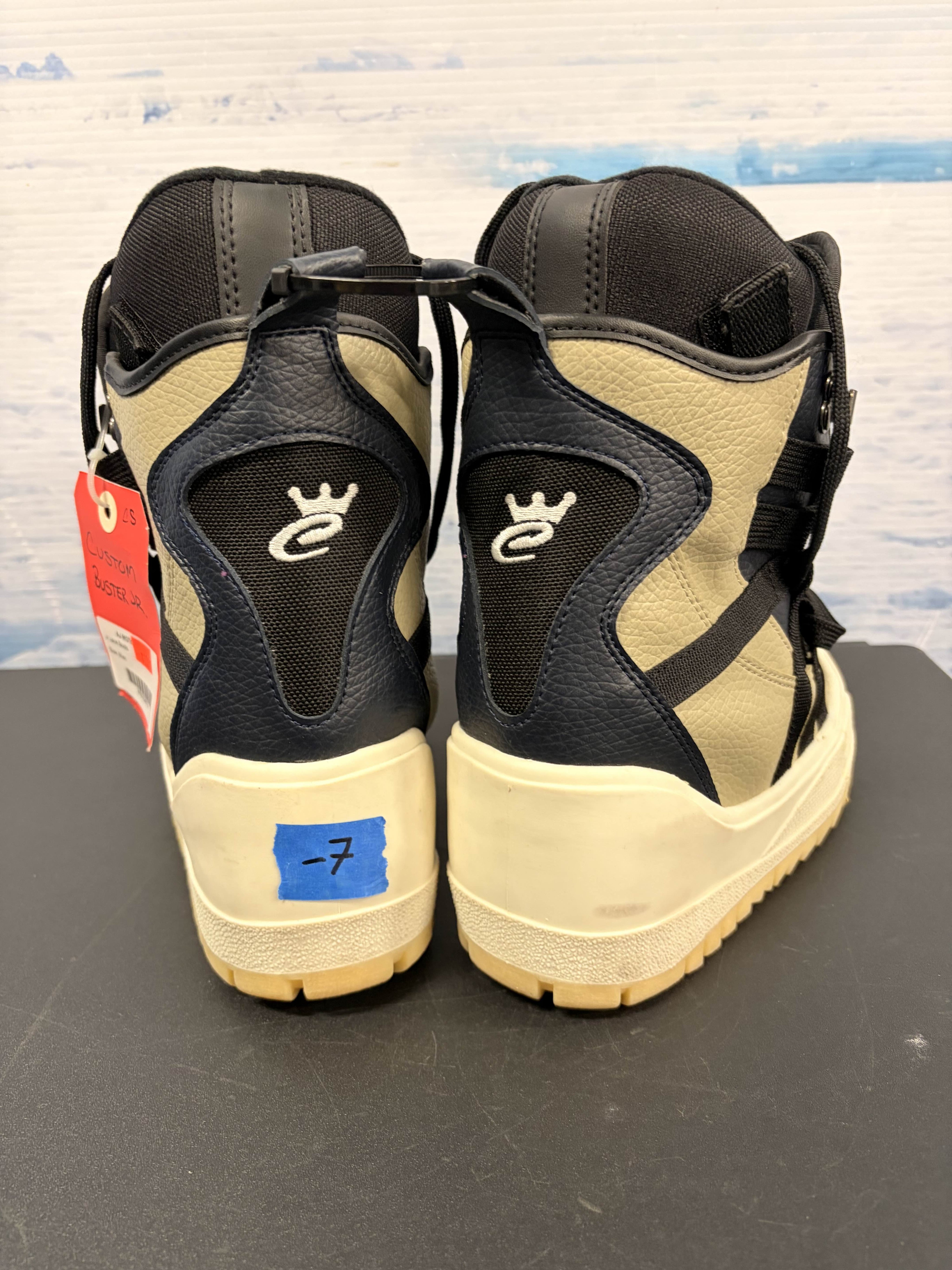 Used Custom Jr. Lace Boots Men's Snowboard Boot - 1K US