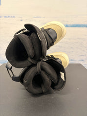 Used Custom Jr. Lace Boots Men's Snowboard Boot - 1K US