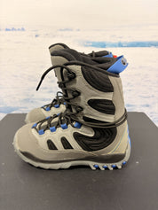 Used Zuma Lace Boots Men's Snowboard Boot - 6M US