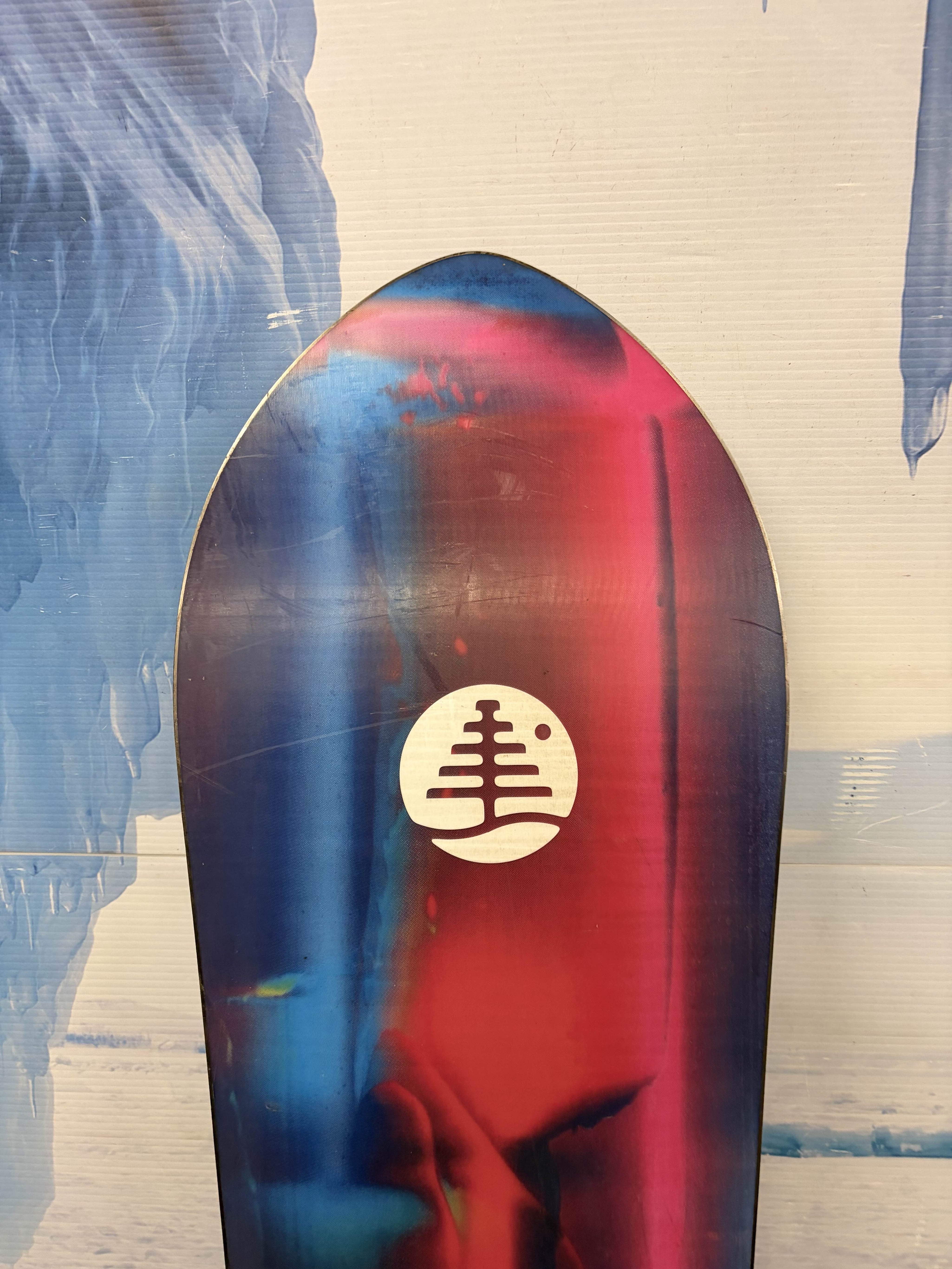 Heavily Used Burton Family Tree Short Stop Flat Top 2025 162 CM Snowboard