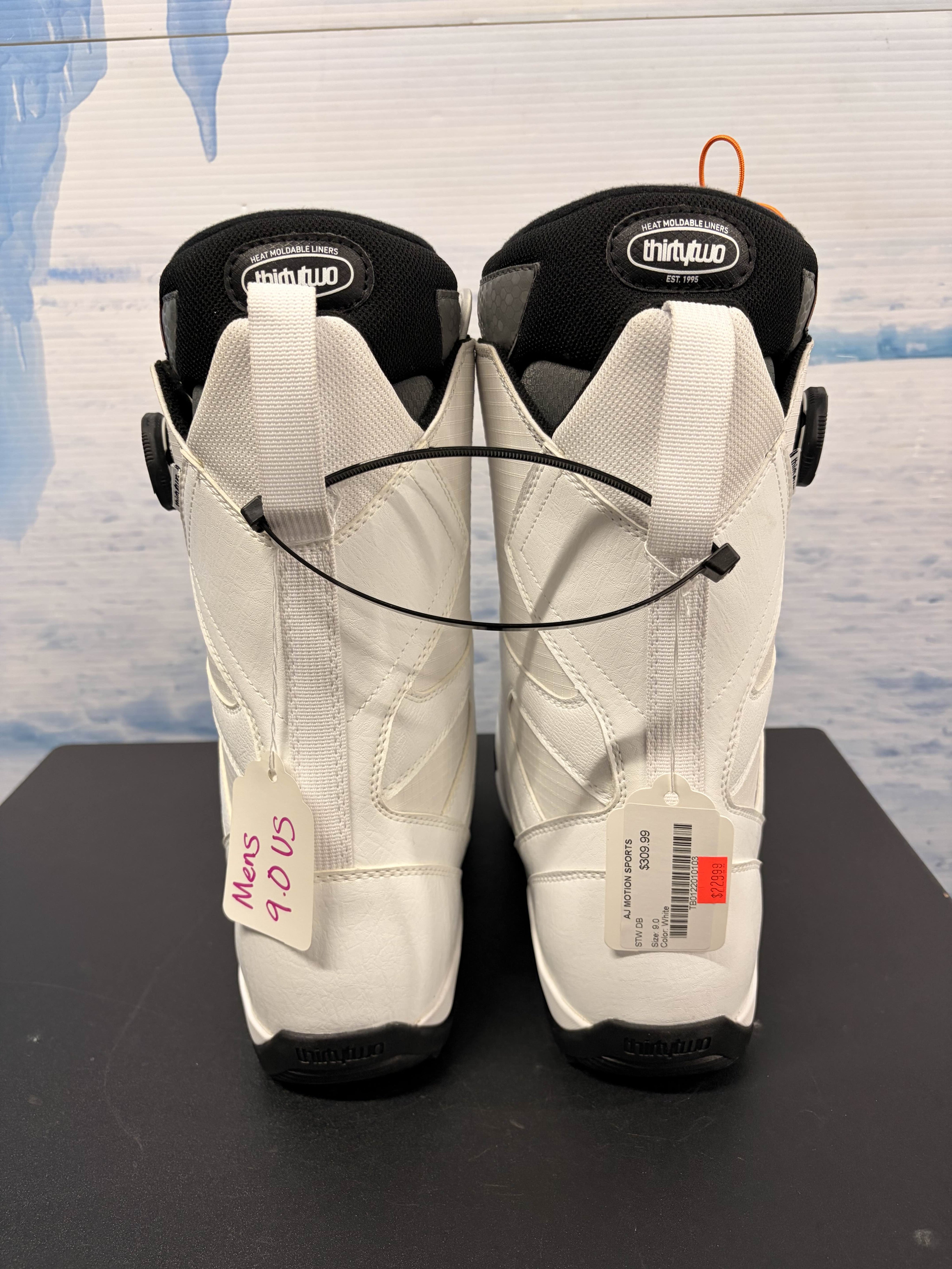 Lightly Used 2026 Thirtytwo Stw Db White Men's Snowboard Boot - 9.0M US