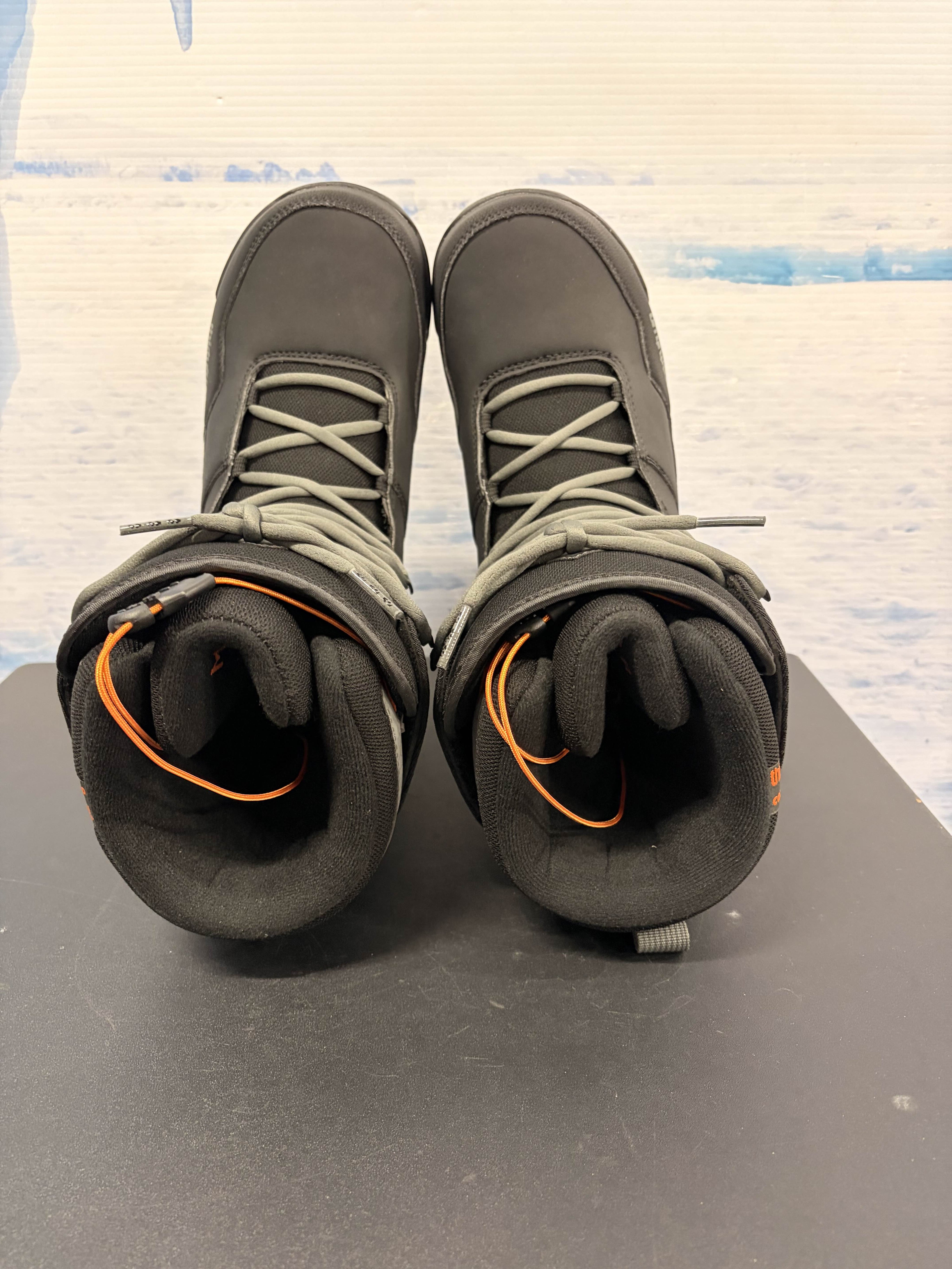 Lightly Used 2026 Thirtytwo Shifty Lace Black Men's Snowboard Boot - 9.0M US