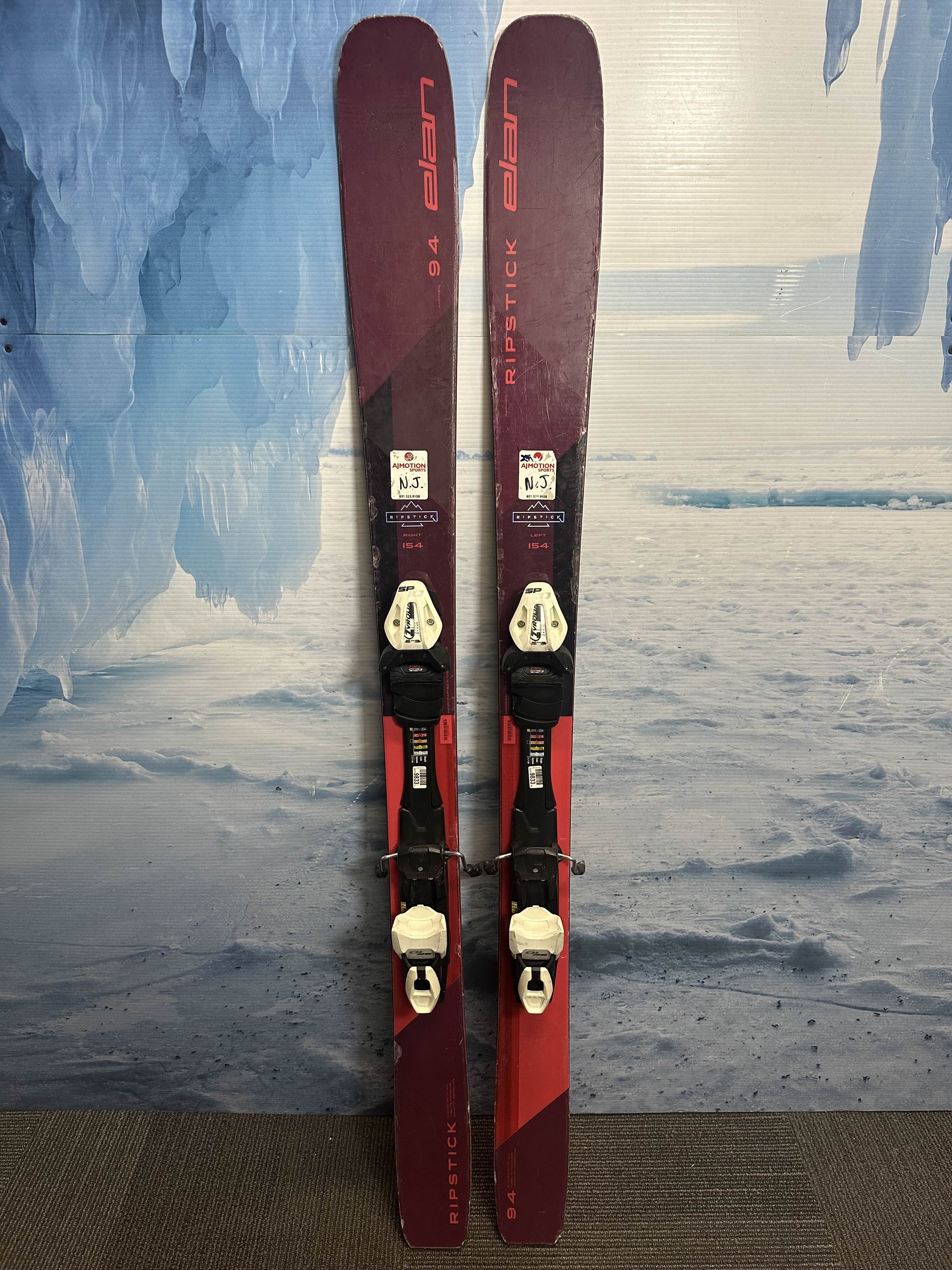 Used Elan Ripstrick 154cm w/ Tyrollia SP 10 Bindings