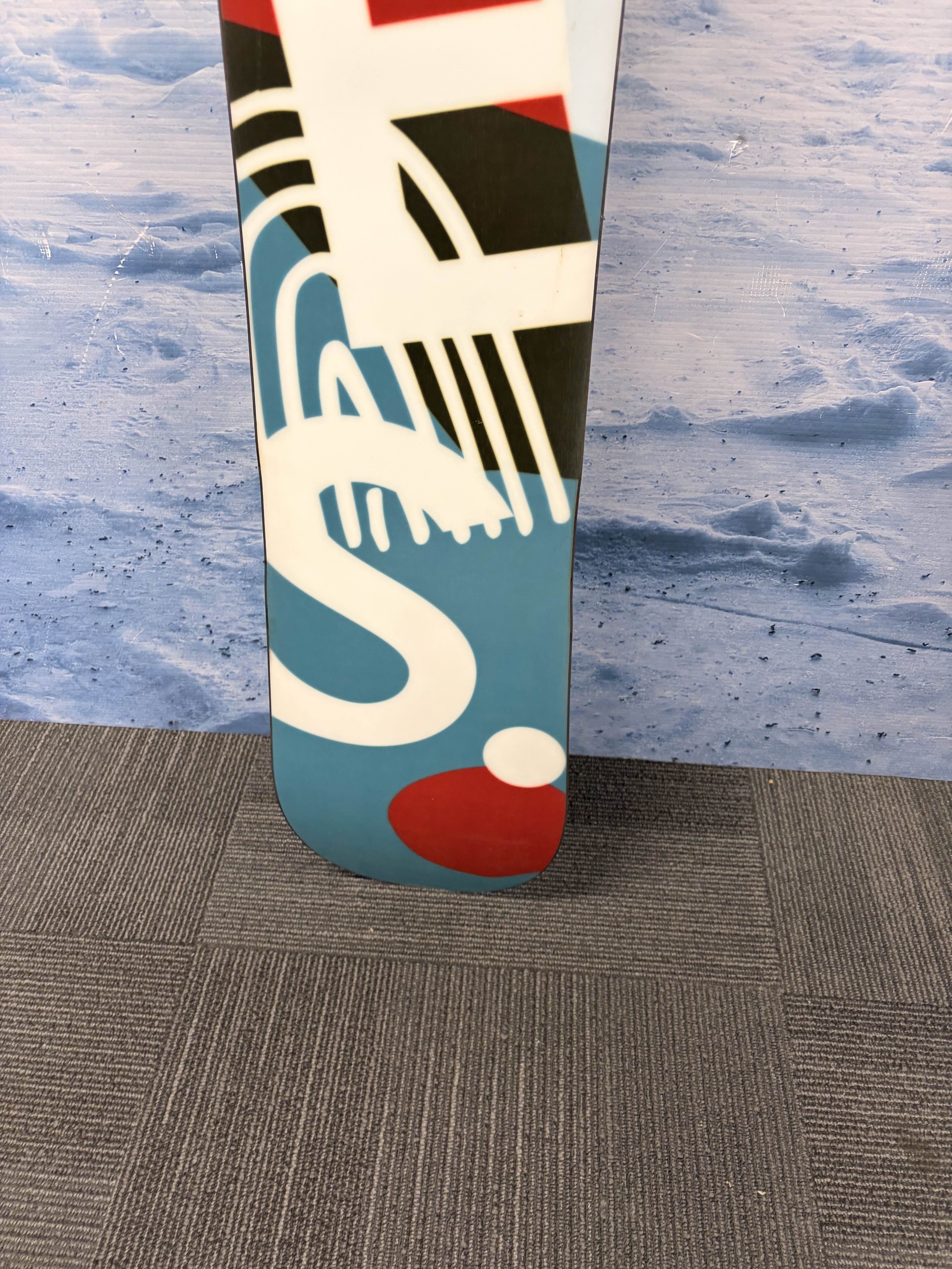 Used Yes Hello 2025 155CM Snowboard