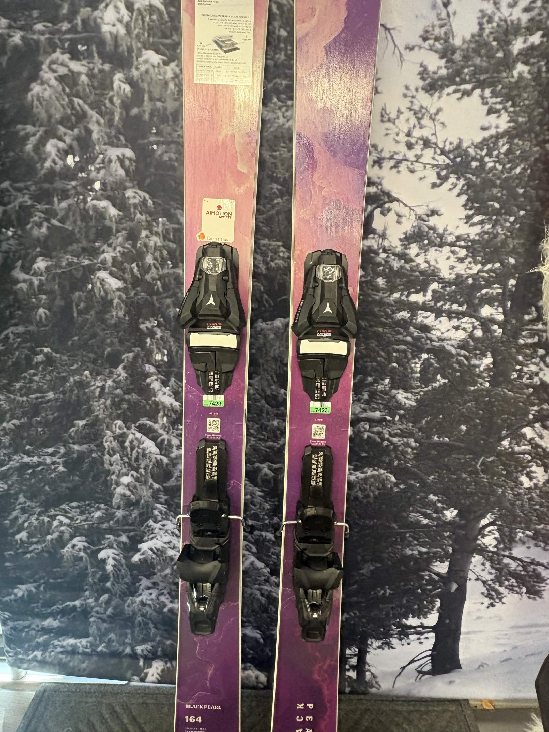 New 2027 Blizzard Black Pearl 94 164cm Skis w/ Atomic NR Strive 11 GW ATO Demo Binding