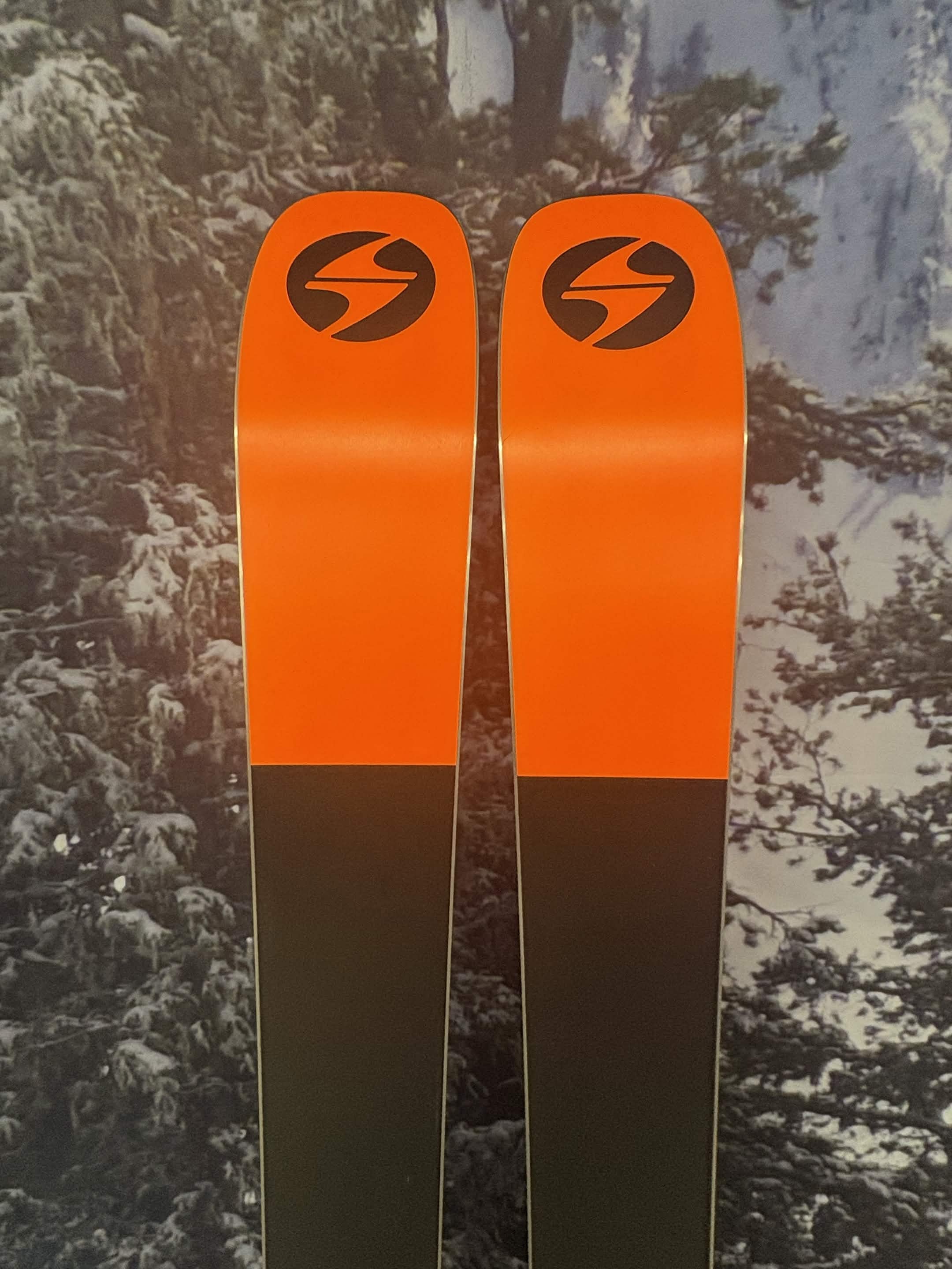 New 2027- Blizzard Black Pearl 94 152cm Skis w/ Atomic NR Strive 11 GW ATO Demo Binding