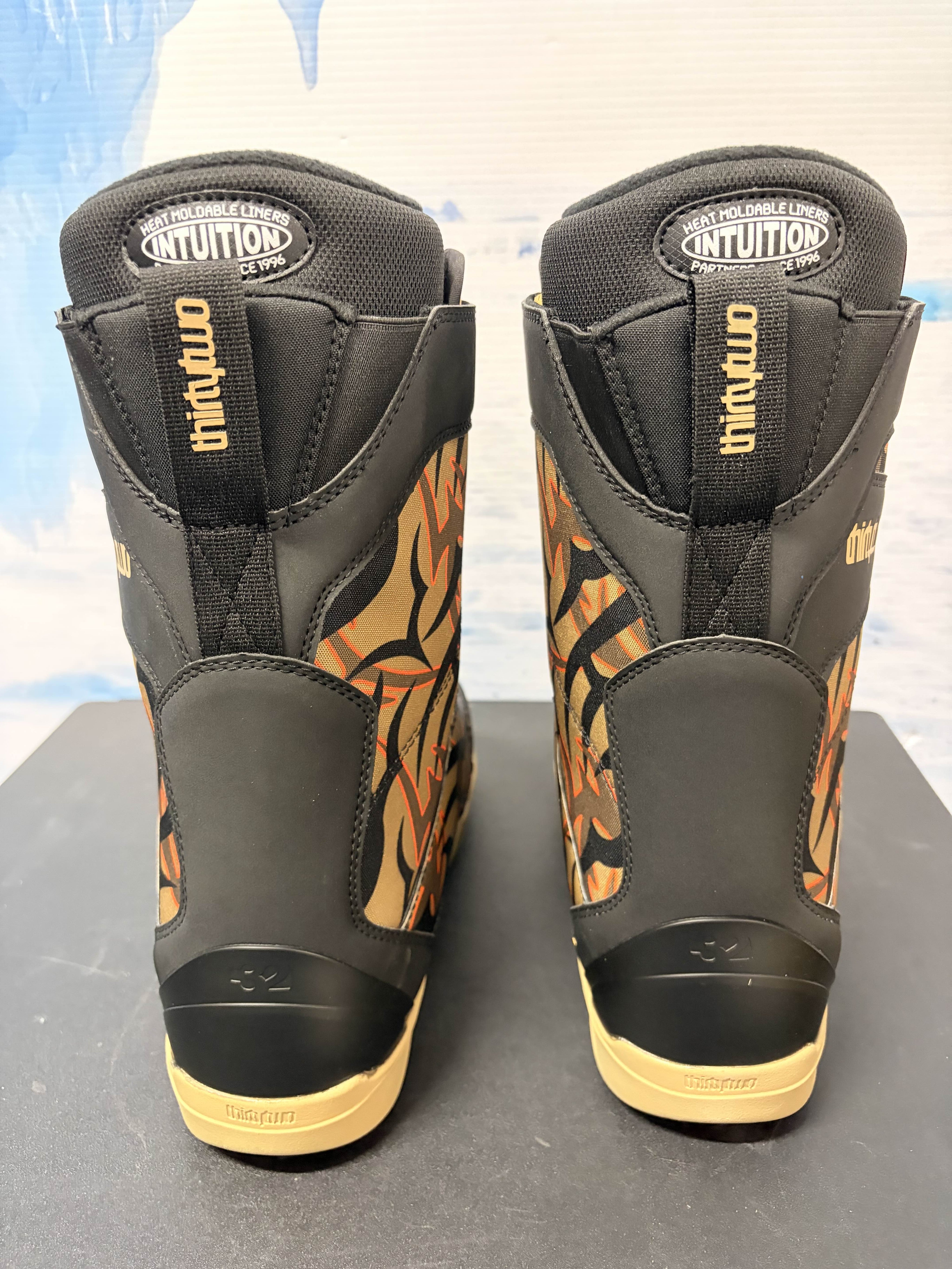 Lightly Used 2026 Thirtytwo Lashed Lace Corderoy Black/print Men's Snowboard Boot - 9M US