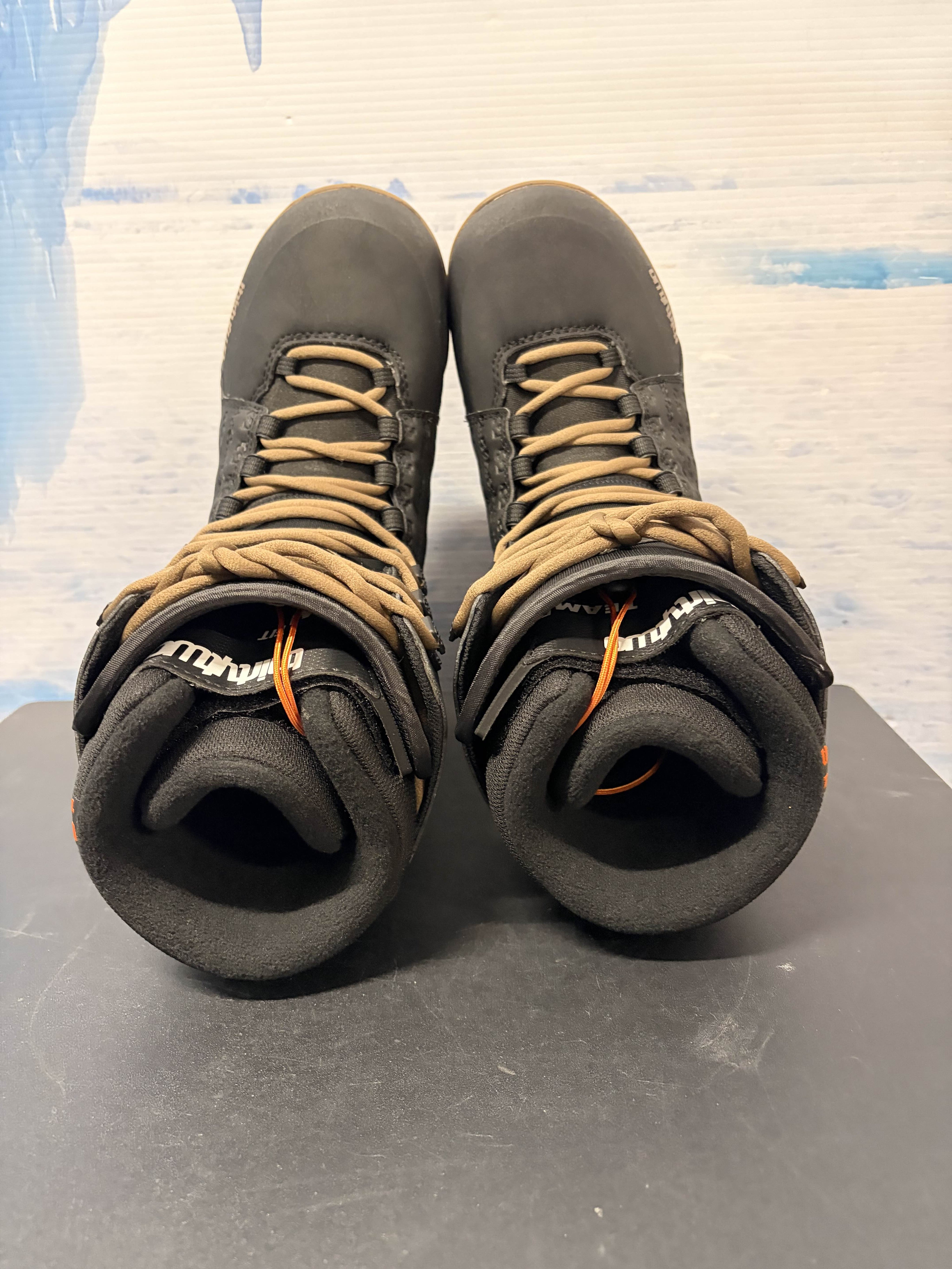 Lightly Used 2026 Thirtytwo Lashed Lace Black/gum Men's Snowboard Boot - 9M US