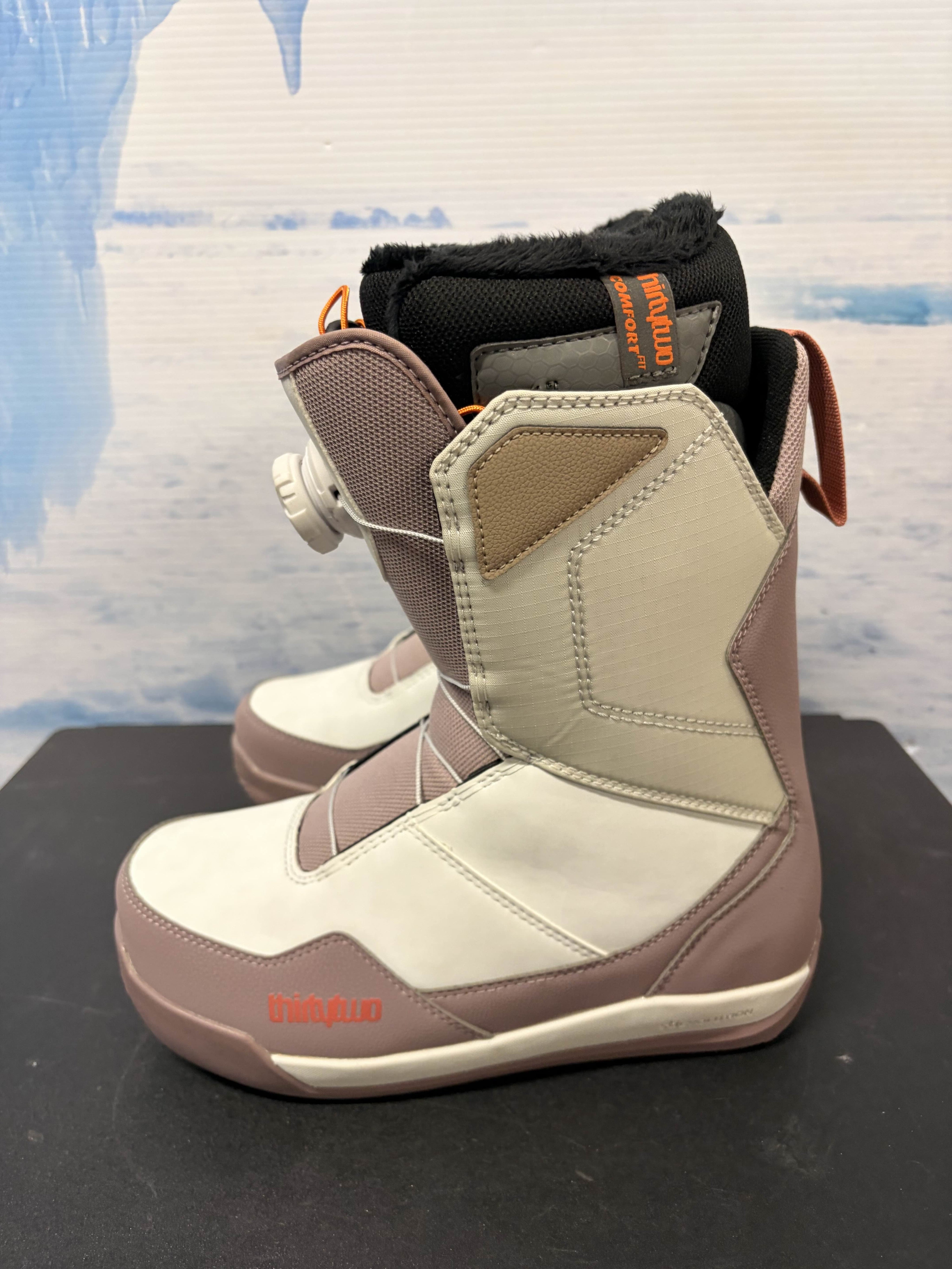 Lightly Used 2026 Thirtytwo W's Shifty Boa Bone Women's Snowboard Boot - 7W US