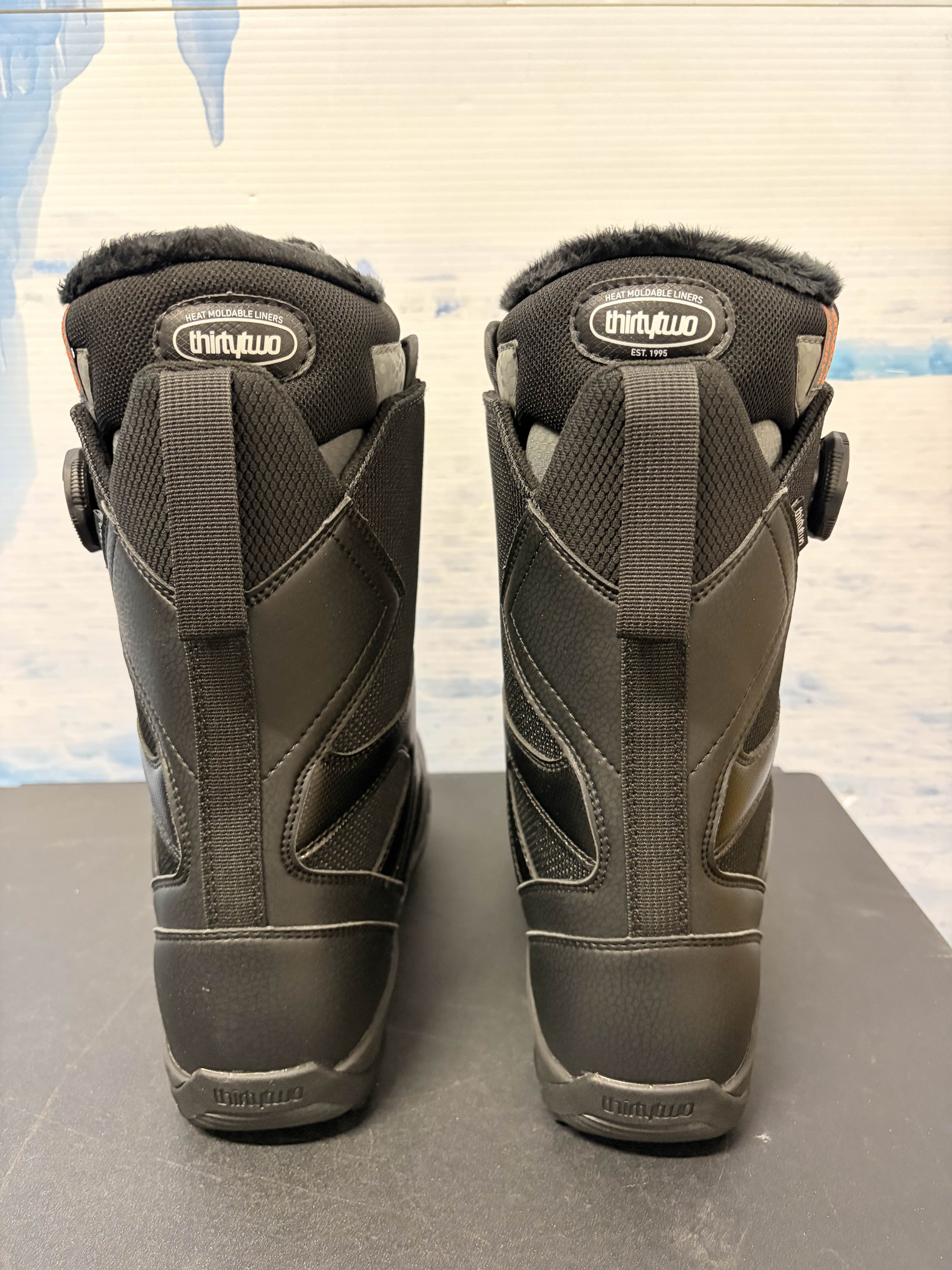 Lightly Used 2026 Thirtytwo W's Stw Db Black Women's Snowboard Boot - 7W US