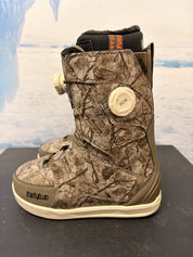 Lightly Used 2026 Thirtytwo W's Lashed Db Camo Women's Snowboard Boot - 7W US