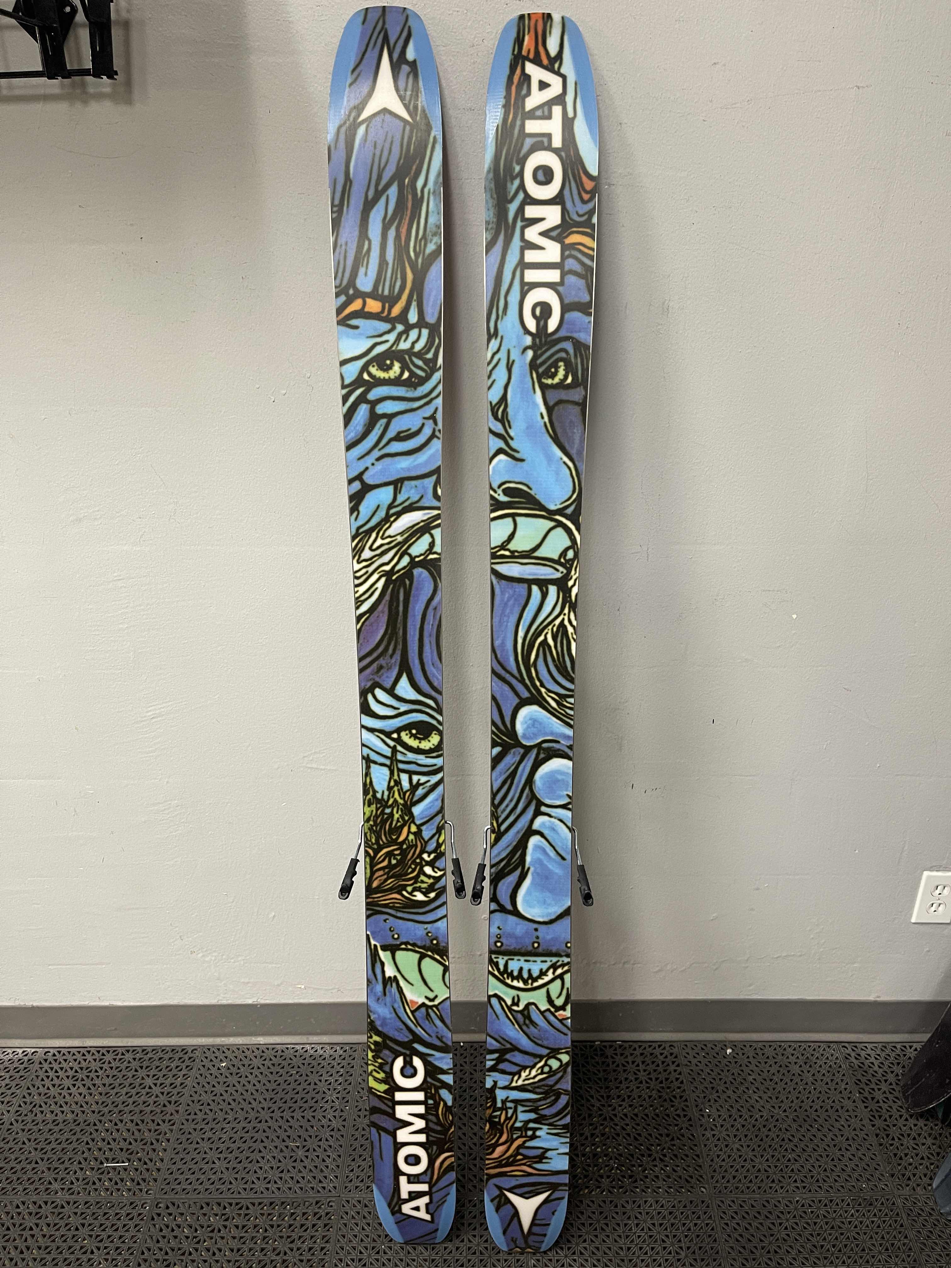 Used Atomic Bent Chetler 172 cm Skis w/ Atomic Strive 13 Adjustable Bindings