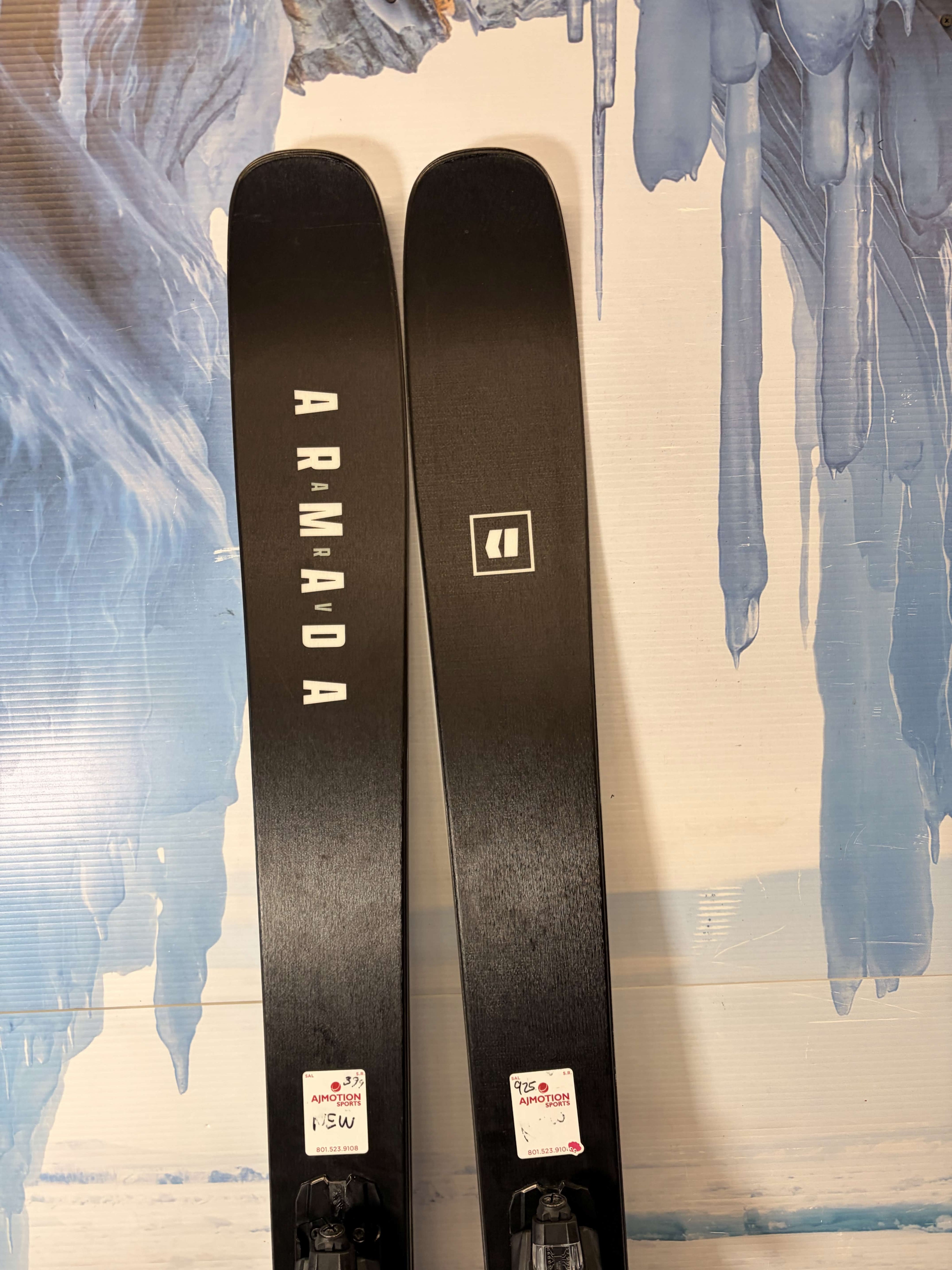Armada ARV 100 186cm Skis w/ ATOMIC NR Strive 13 GW Demo Binding - Used (2026)