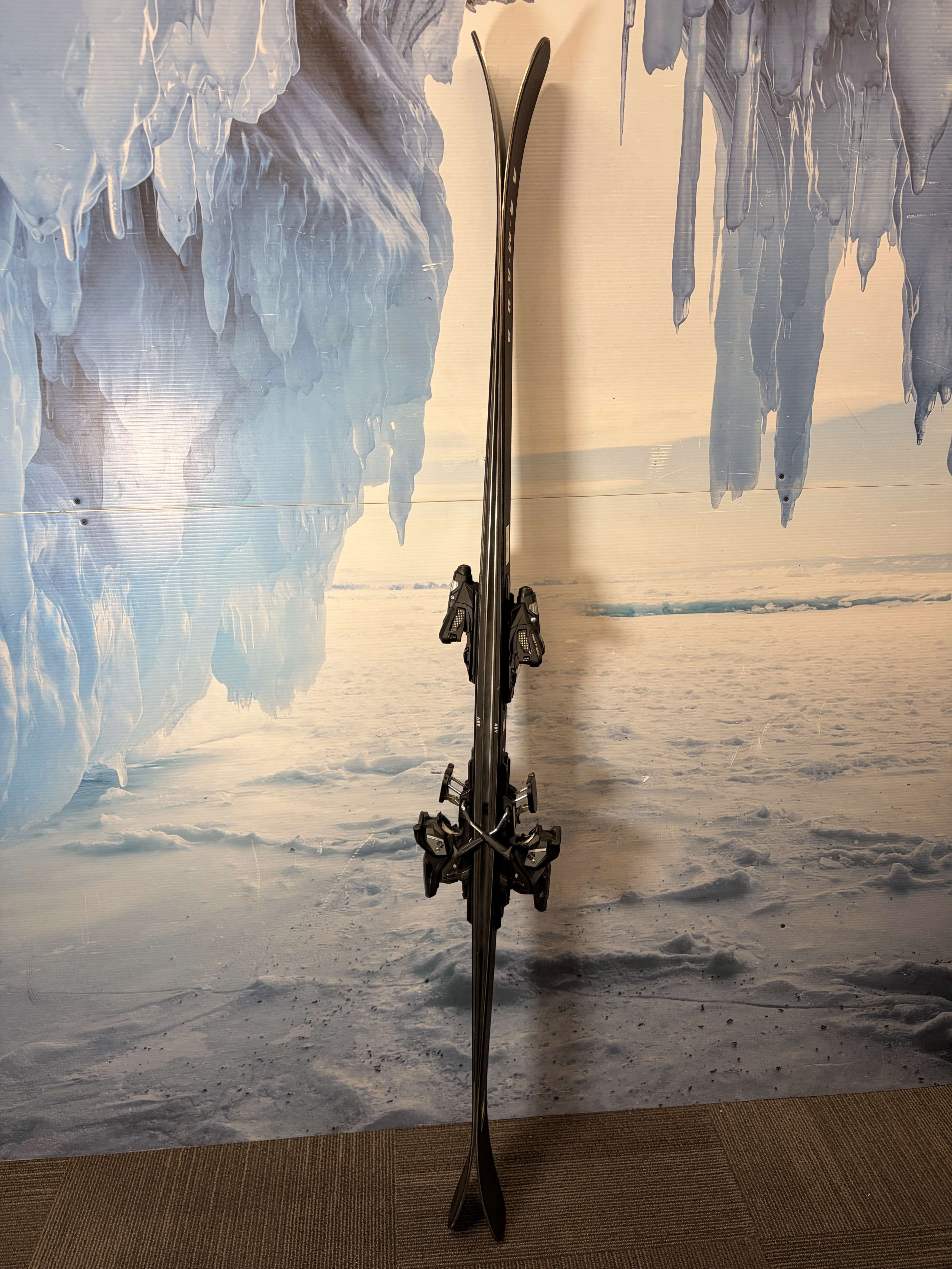 Armada ARV 100 186cm Skis w/ ATOMIC NR Strive 13 GW Demo Binding - Used (2026)