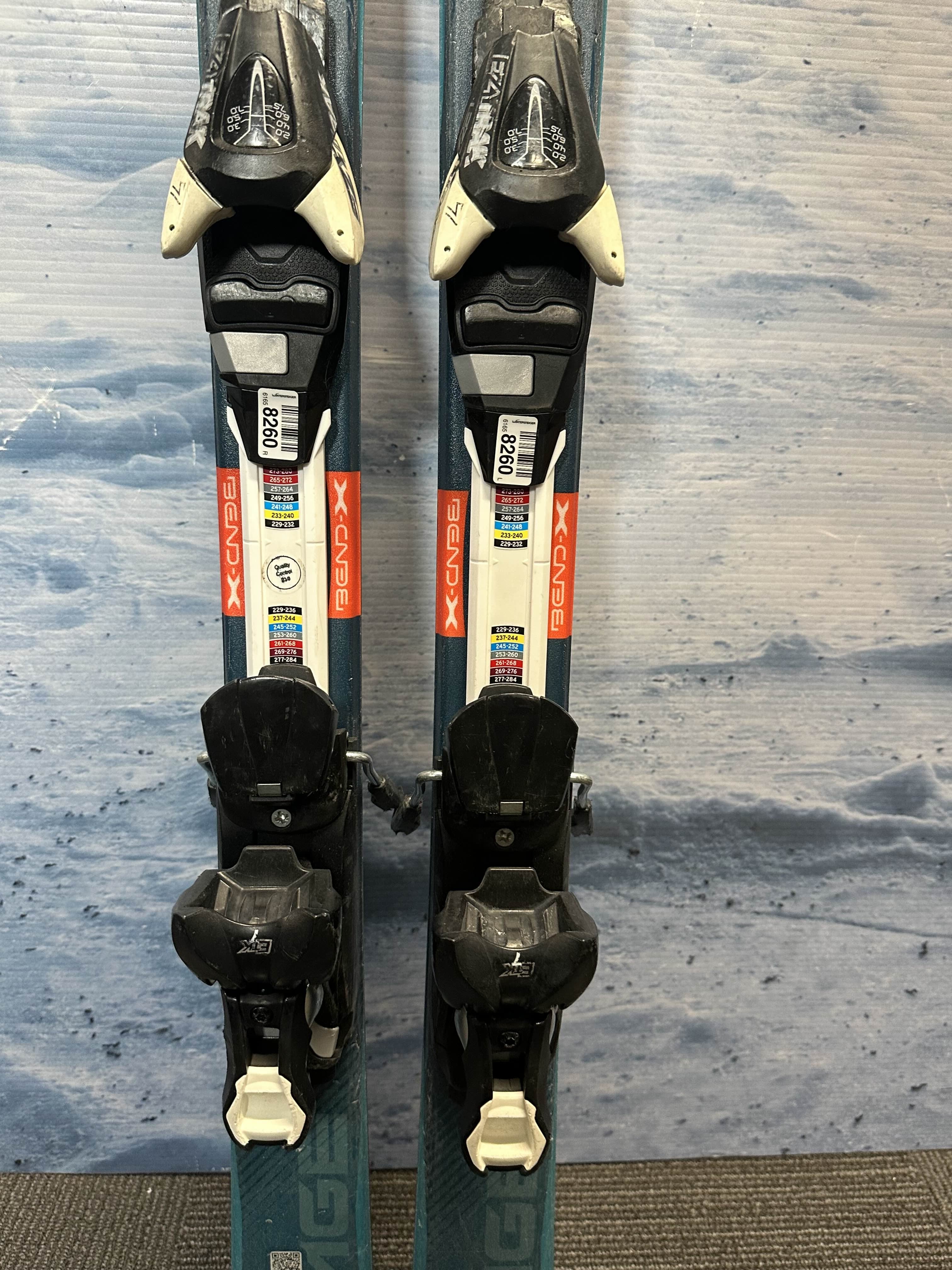 Used Atomic Vantage Bend-X 140cm w/ EZY Trak Bindings