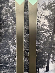 Black Crows Captis Birdie 166cm Skis w/ ATOMIC NR Strive 11 GW ATO Demo Binding - New 2027