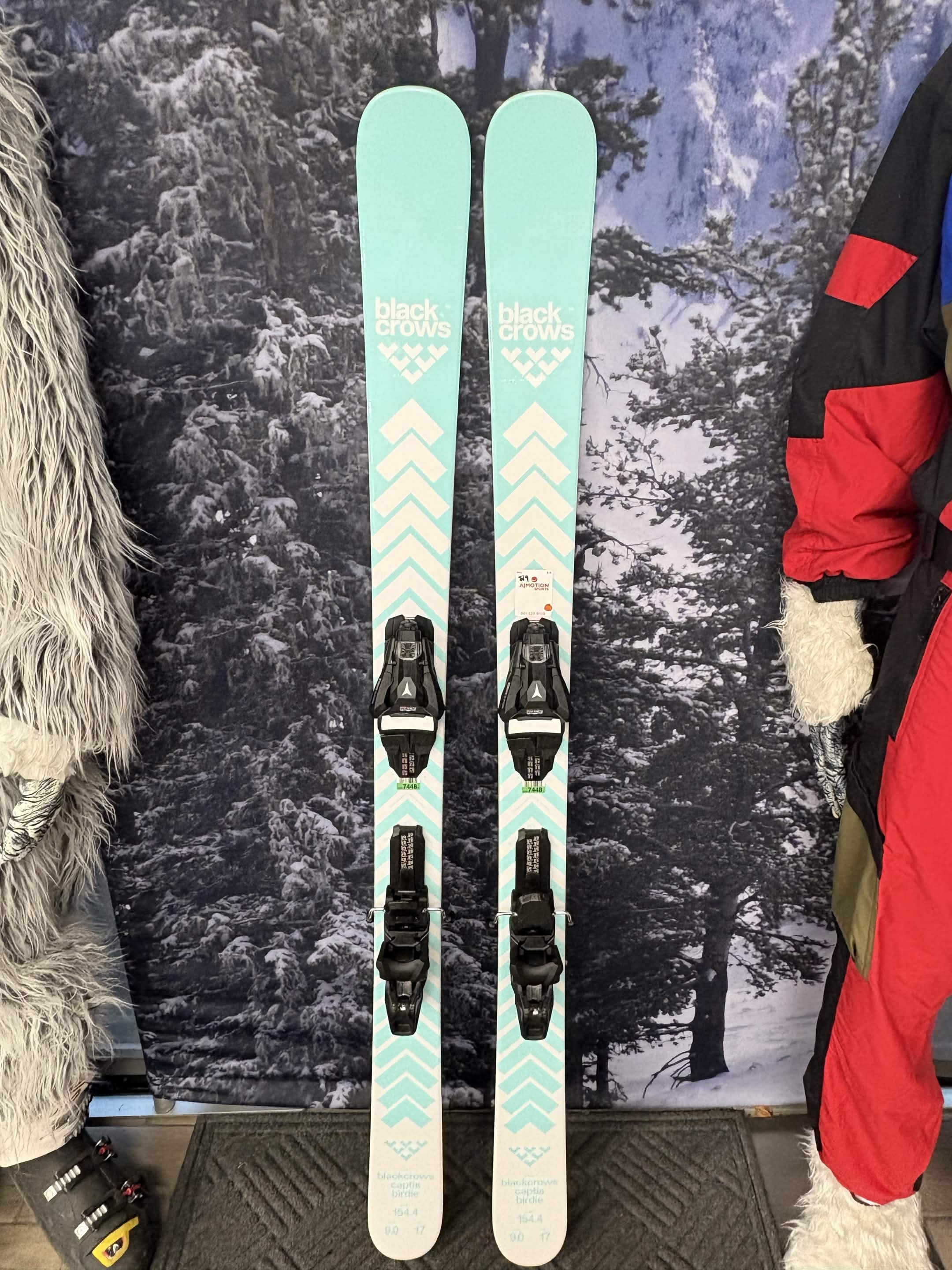 Black Crows Captis Birdie 154cm Skis w/ ATOMIC NR Strive 11 GW ATO Demo Binding - New 2027