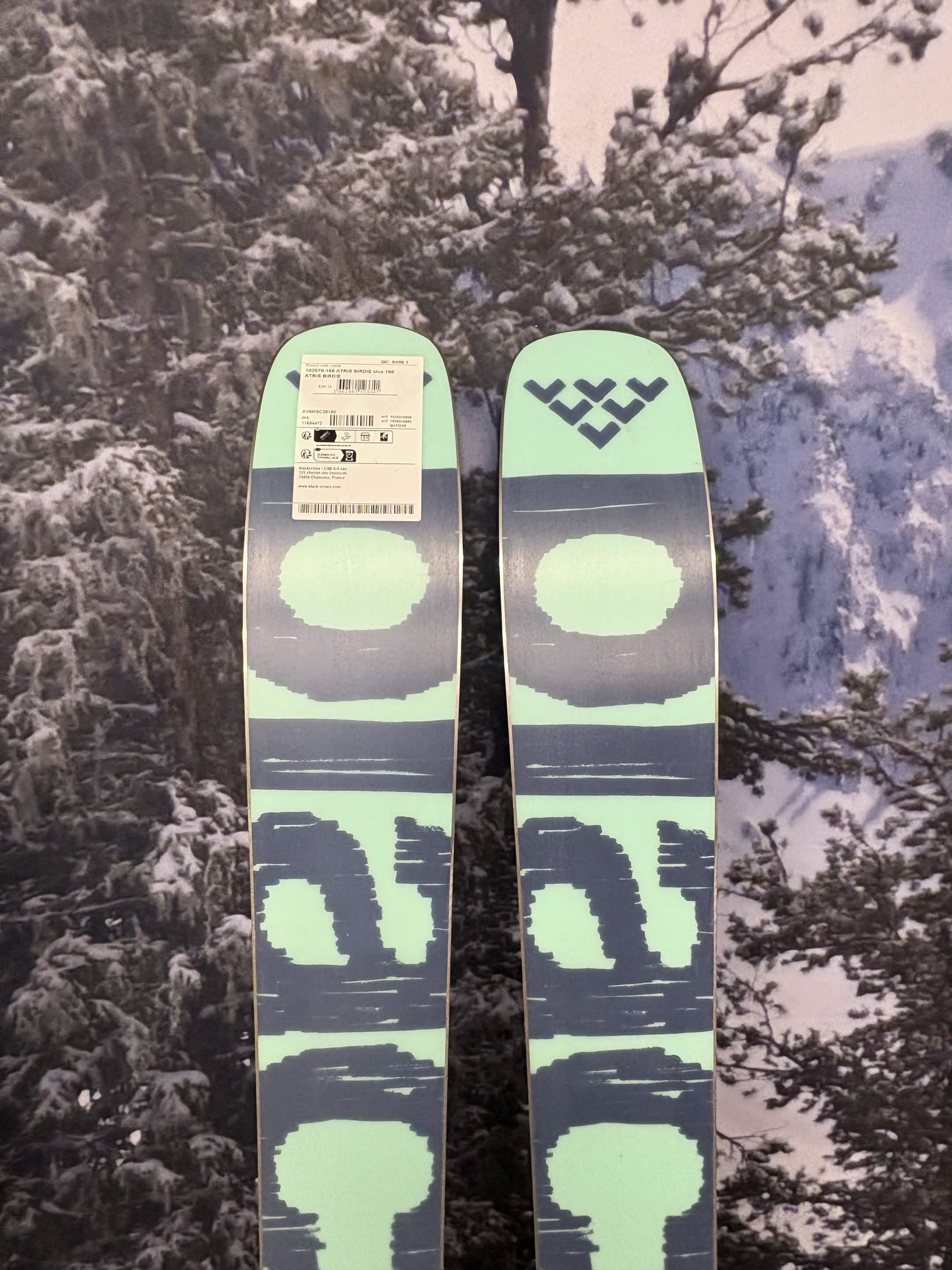 Black Crows Atris Birdie 166cm Skis w/ ATOMIC NR Strive 11 GW ATO Demo Binding - New 2027