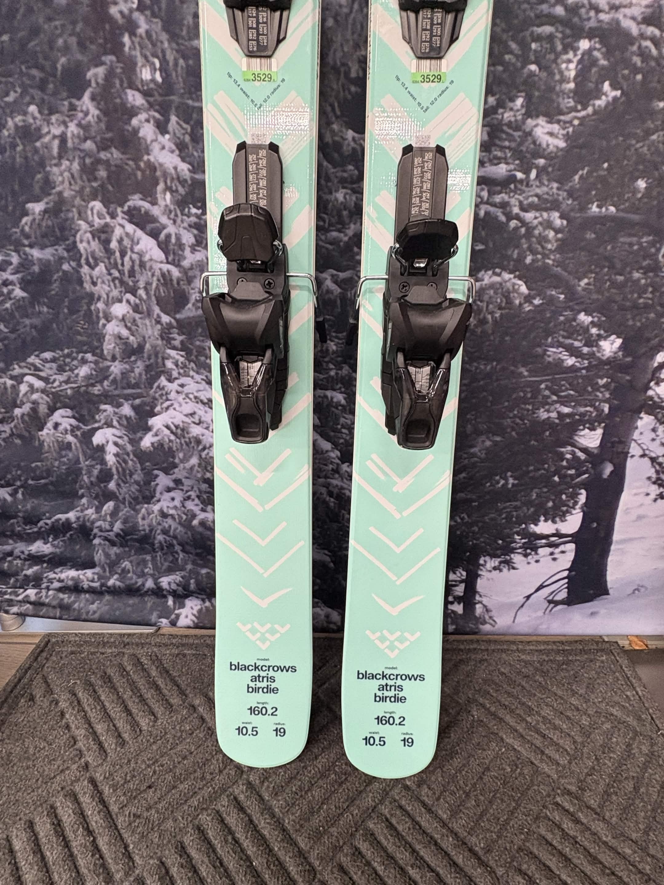 Black Crows Atris Birdie 160cm Skis w/ ATOMIC NR Strive 11 GW ATO Demo Binding - New 2027