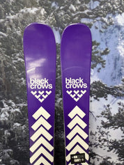 Black Crows Sato Birdie 161cm Skis w/ SALOMON M10 GW SYS SAL Demo Binding - New 2027