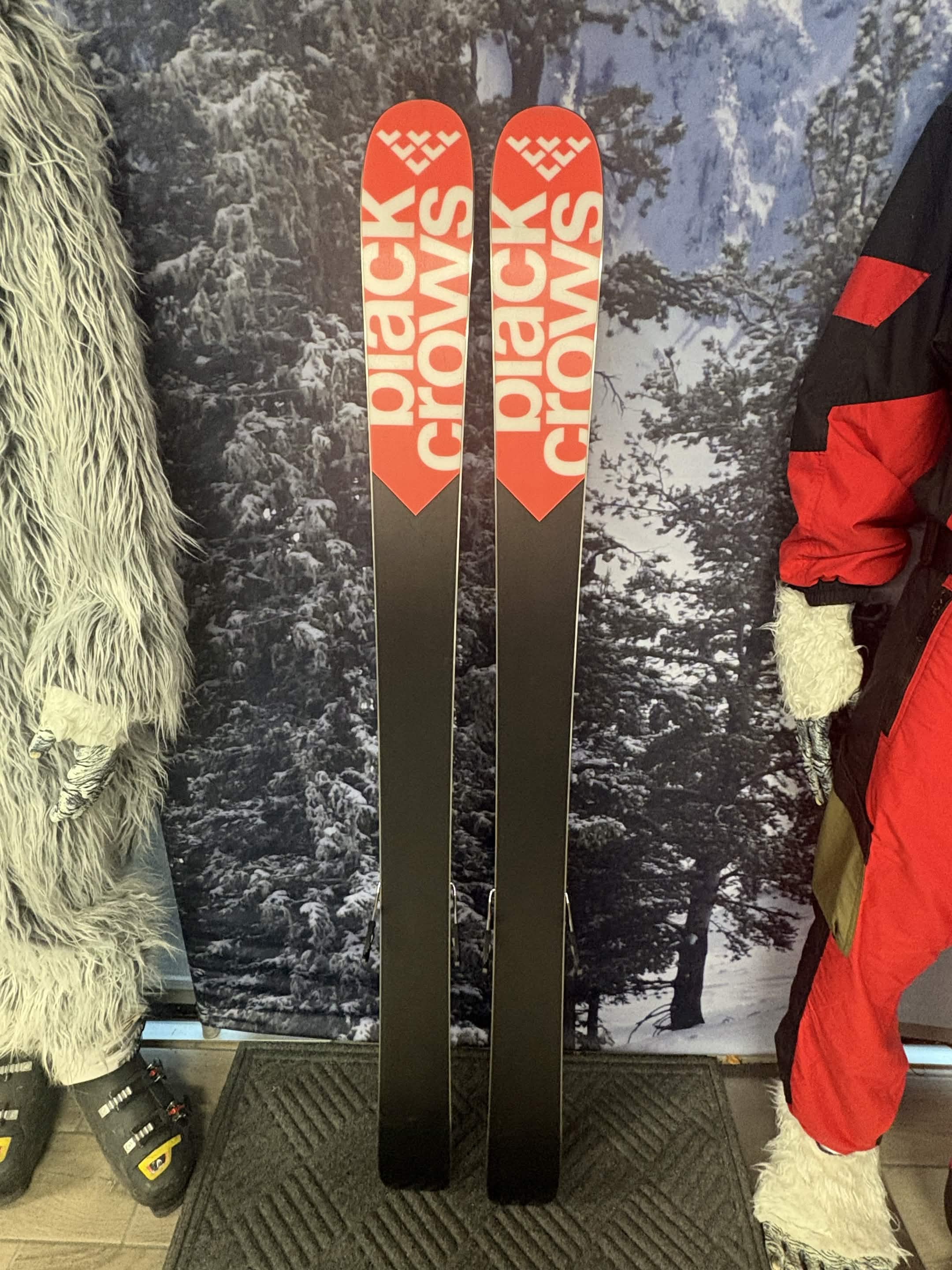 Black Crows Camox Birdie 156cm Skis w/ ATOMIC NR Strive 11 GW ATO Demo Binding - New 2027