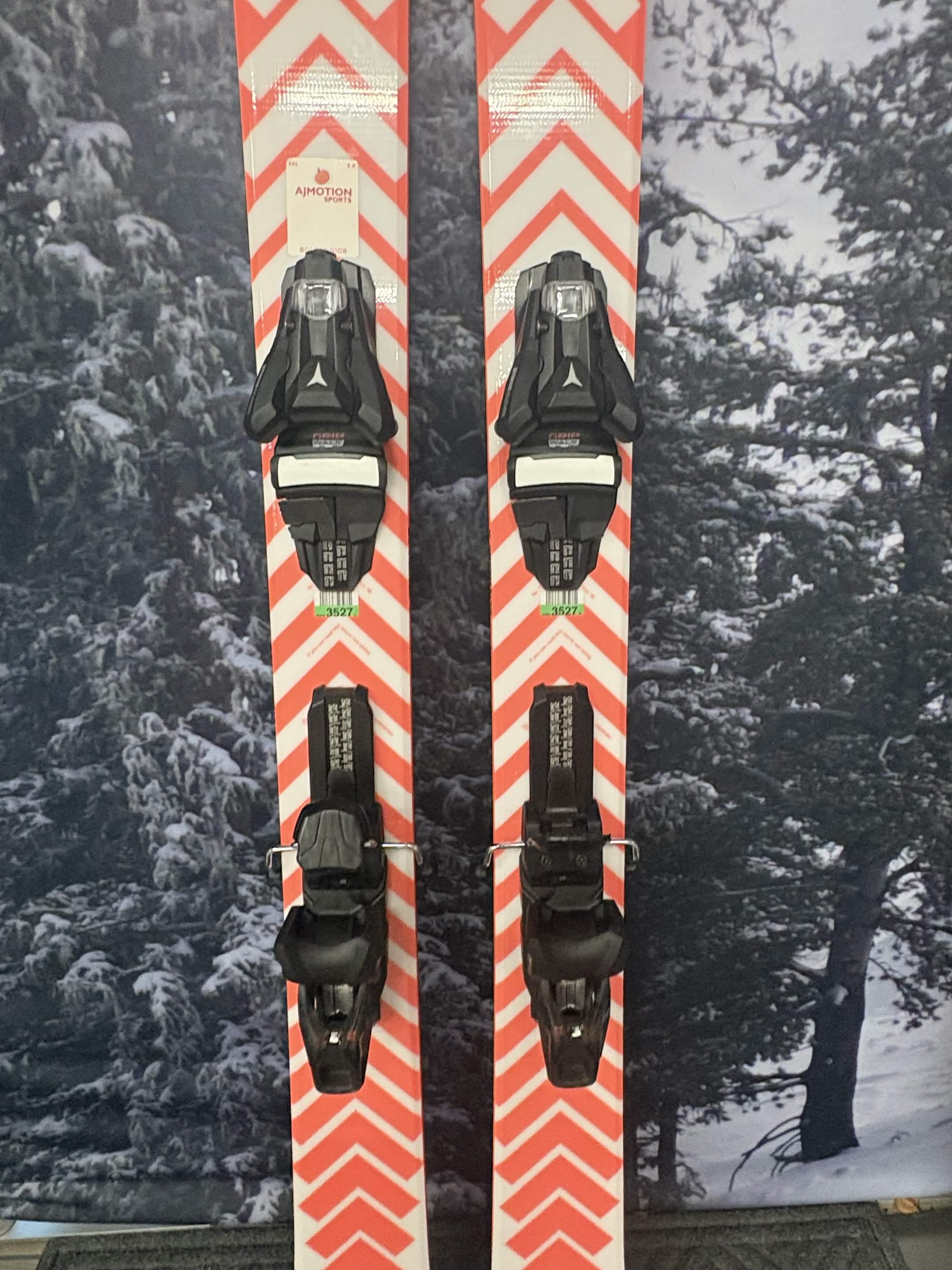 Black Crows Camox Birdie 162cm Skis w/ ATOMIC NR Strive 11 GW ATO Demo Binding - New 2027