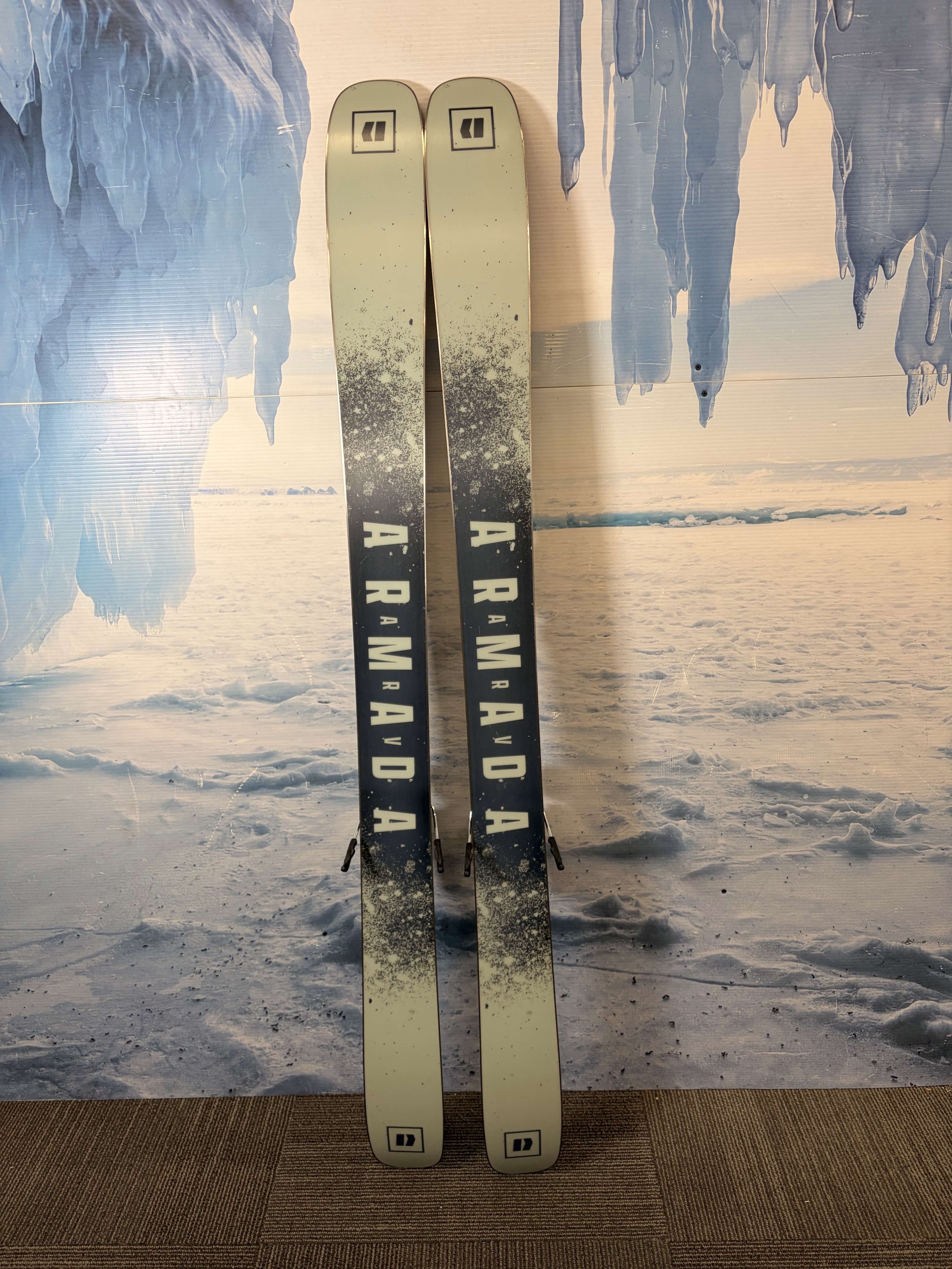 Armada ARV 106 172cm Skis w/ ATOMIC NR Strive 11 GW Demo Binding - Lightly Used (2026)