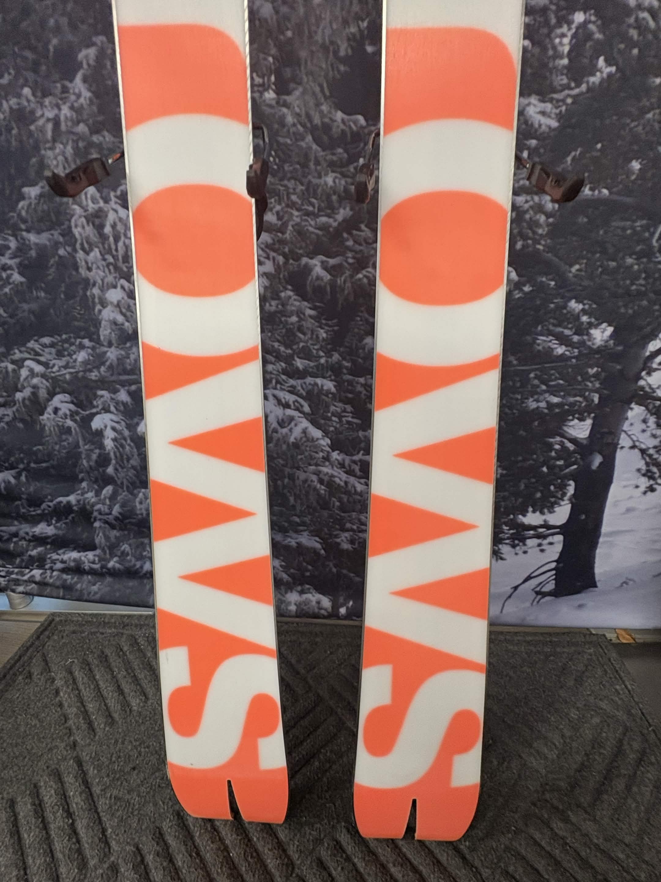 Black Crows Mirus Cor 168cm Skis w/ ATOMIC NR Strive 11 GW ATO Demo Binding - New 2027